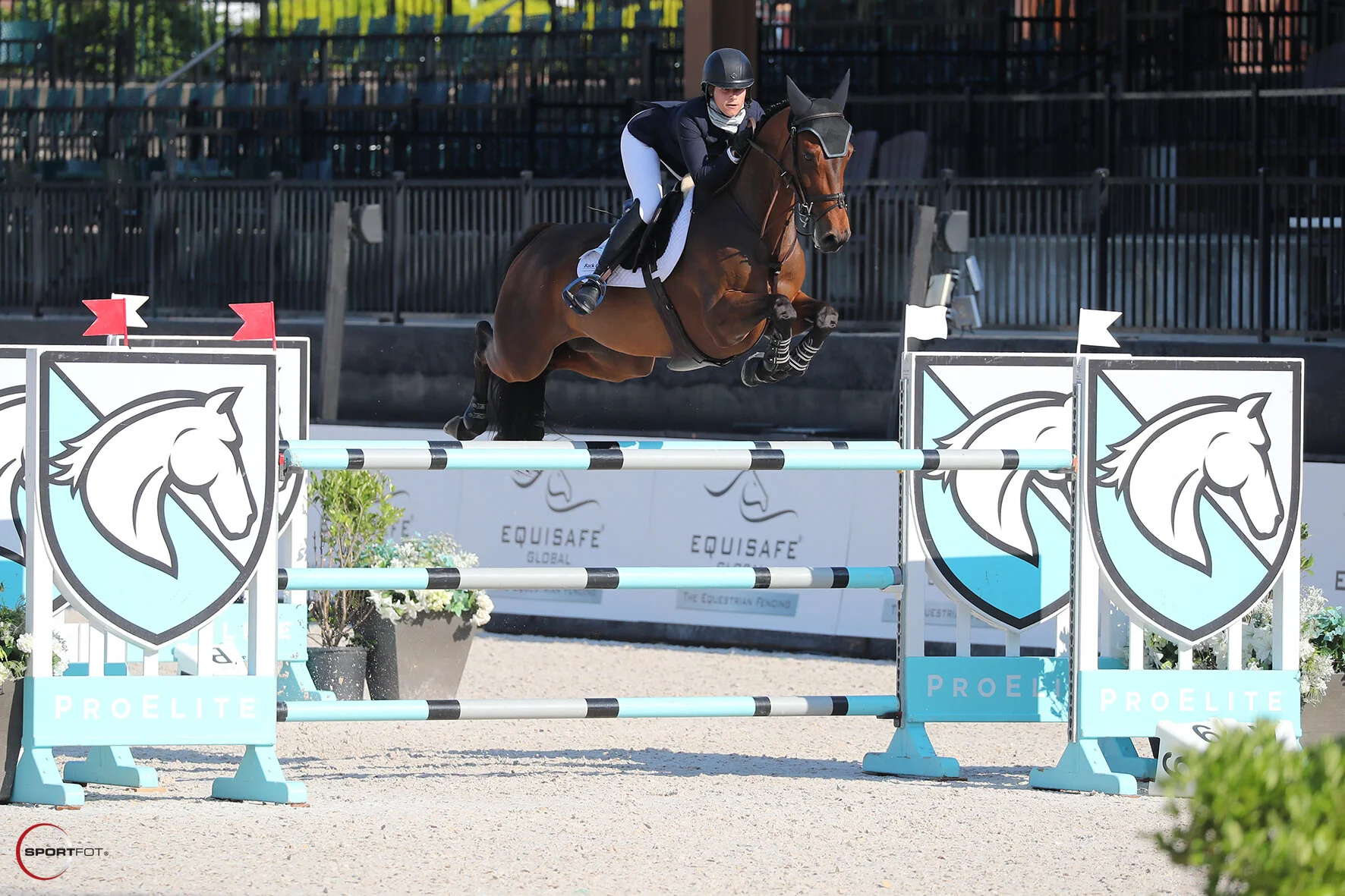 Sydney Shulman and Villamoura Speed to $37,000 Wednesday Classic CSI 3* Win