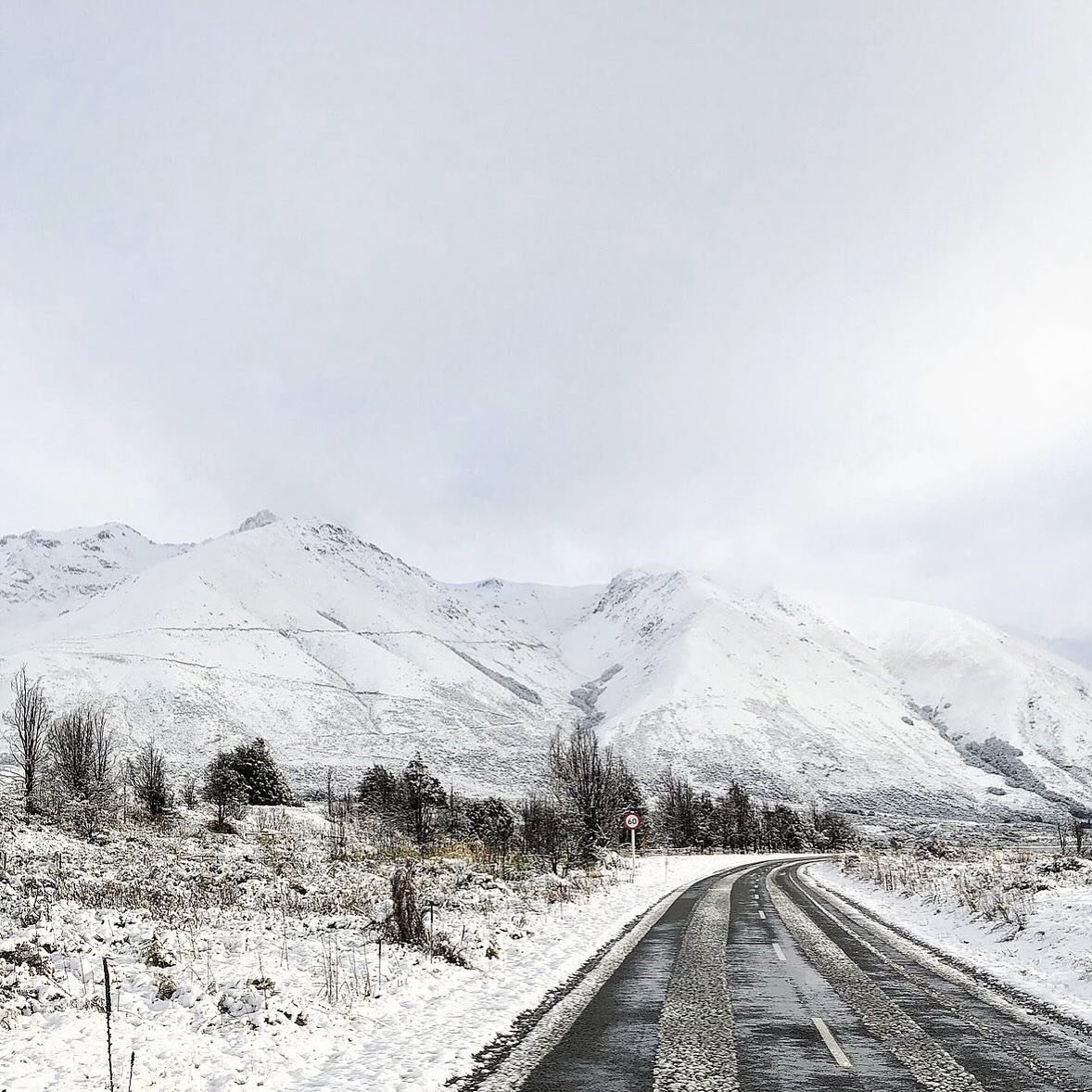 Now is the time to visit the Waitaki Winter wonderland and head for the hills @ohausnow @lakeohaulodge to stay, soak up the scene and enjoy some local PINOT NOIR fireside 🍷

Our wine comes from Waitaki Valley &ndash; where limestone soils, dry summe