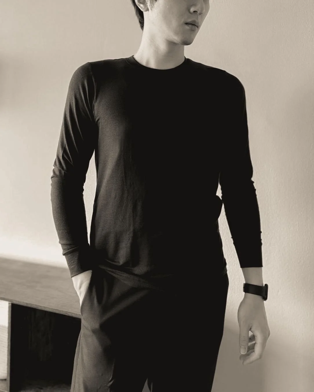 🤍

大家新年快樂！

(聽說這集聽完之後會變這樣)
(不信大家去看 @risa_in_newyork )
⁡
「新的一年，新的開始。」
「希望這集的紐約鳥，能夠陪伴聽眾們，開啟嶄新一年的序幕。」
「那我們就開始吧？」

⁡
紐約鳥第四集｜到額頭的發熱衣
(連結在 BIO 自介，記得去點擊收聽唷)
⁡
【 重點整理 】 
Don&rsquo;t be salty 
美式雞肉蓋飯 
紐約尼克拿冠軍 
美版飢餓遊戲 
昧良心的老鼠 
有良心的蔥油餅 
每人限購 12 個 
餐廳週 x 百老匯週要來