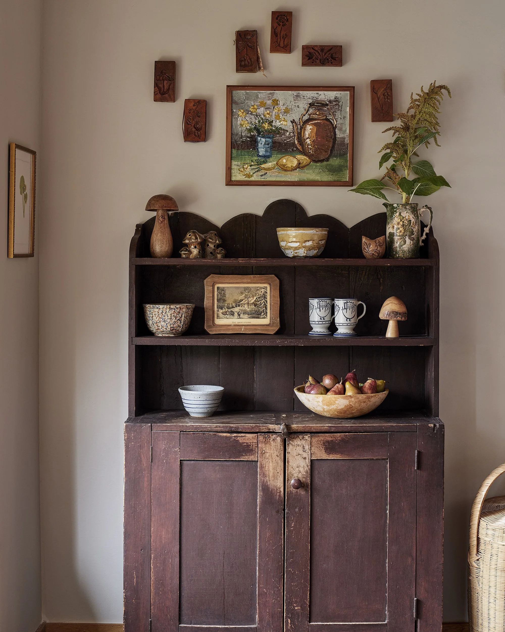 4 Vintage Decor Ideas for a Warm and Collected Home.