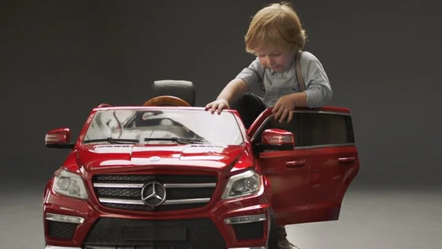 MercedesBenz: Lil Benz Dealership
