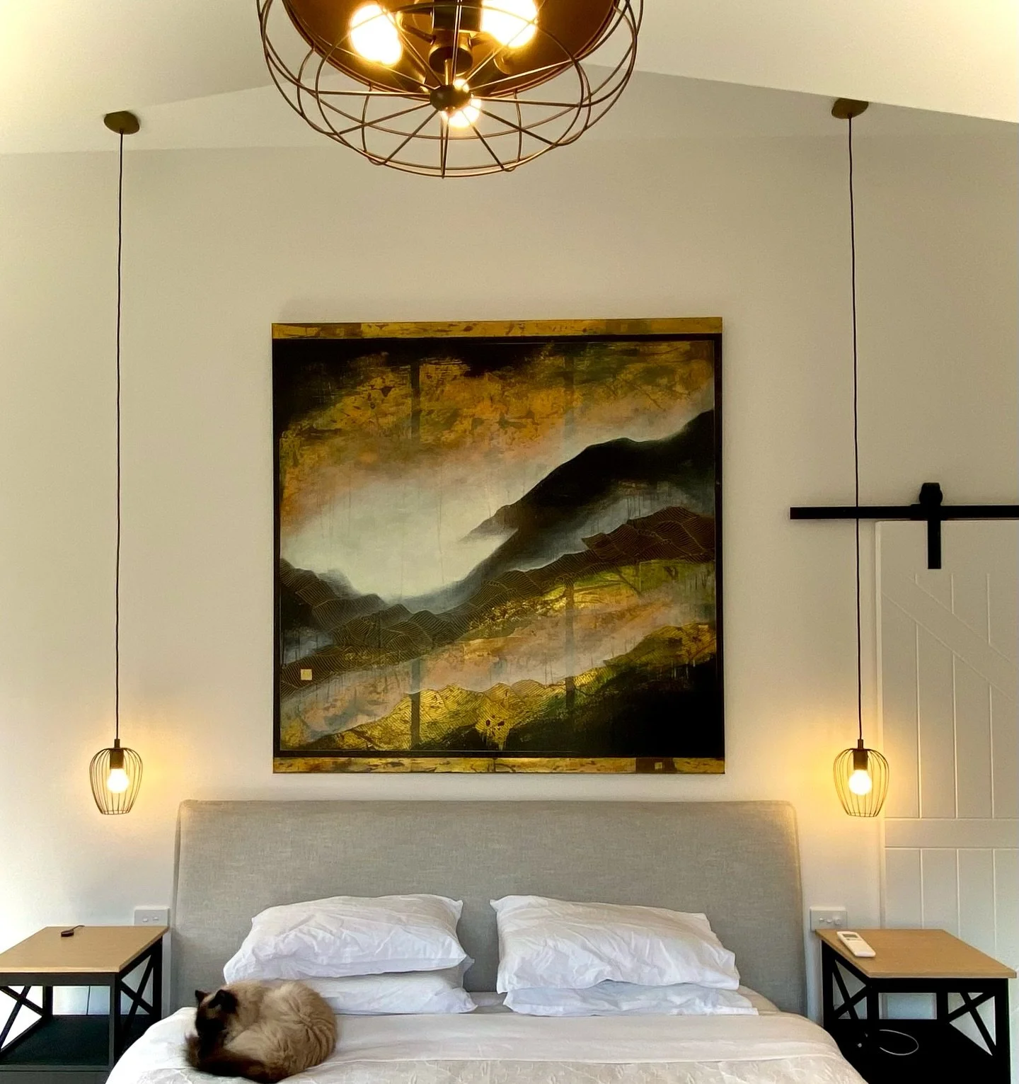 It&rsquo;s always such a delight to receive images of paintings that are nestled perfectly into their new surroundings. This piece has found home in the beautiful Alpine High Country - nestled in a mountain range that mirrors both the subject and ins
