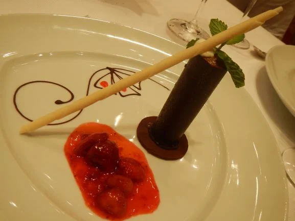  One of the dessert for the night. 