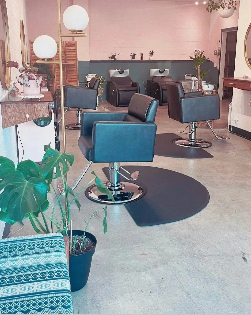 Hair'en Dipity