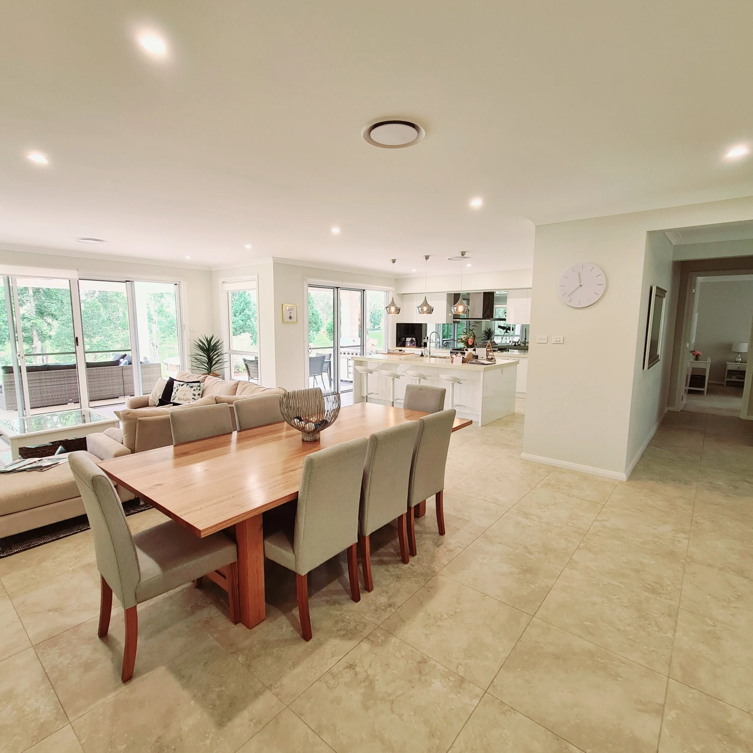 Spacious open-plan living, dining and kitchen area at Dido's Place Hawkesbury accommodation, designed for families and group getaways.