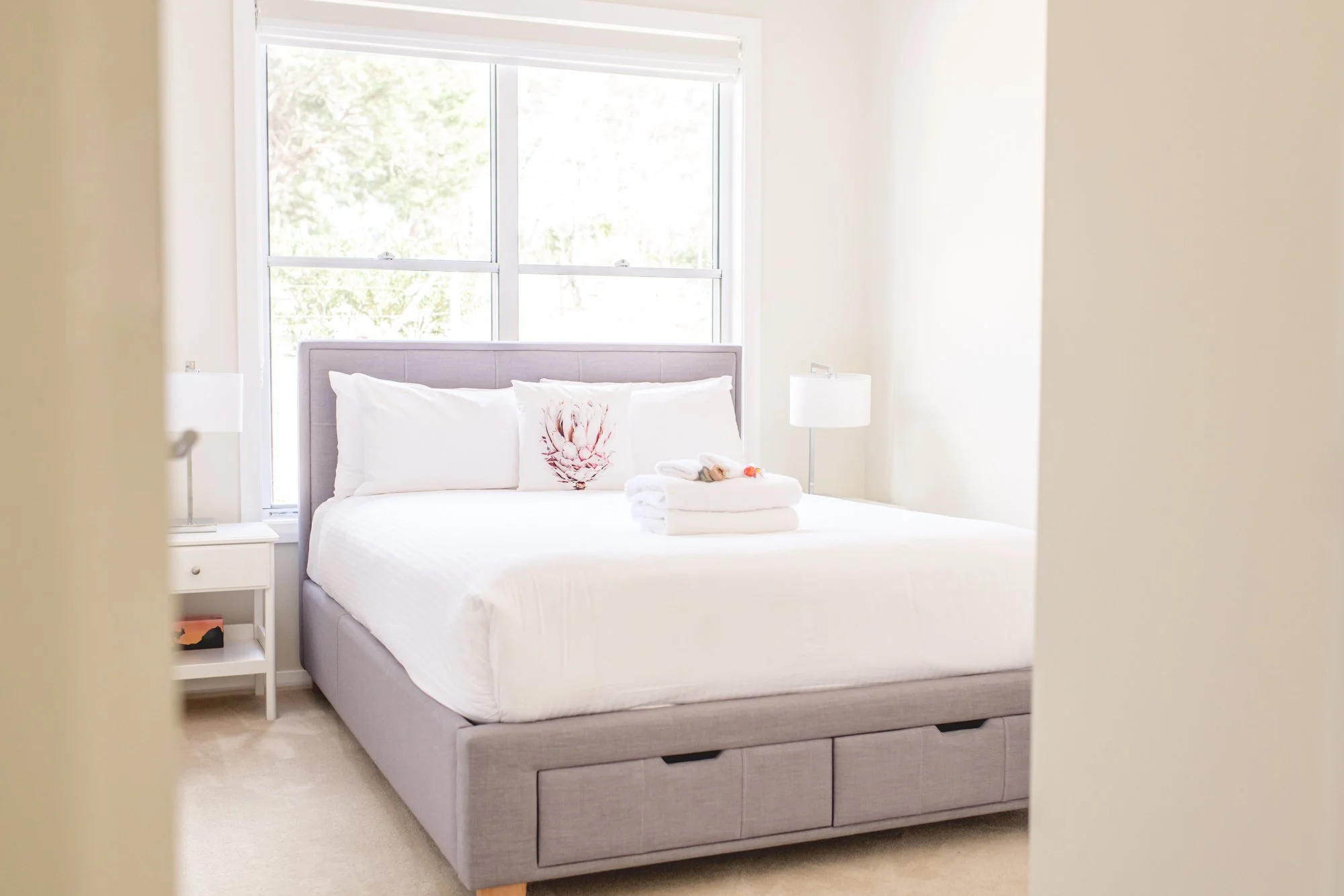 Queen Bedroom | Hawkesbury Holiday Home