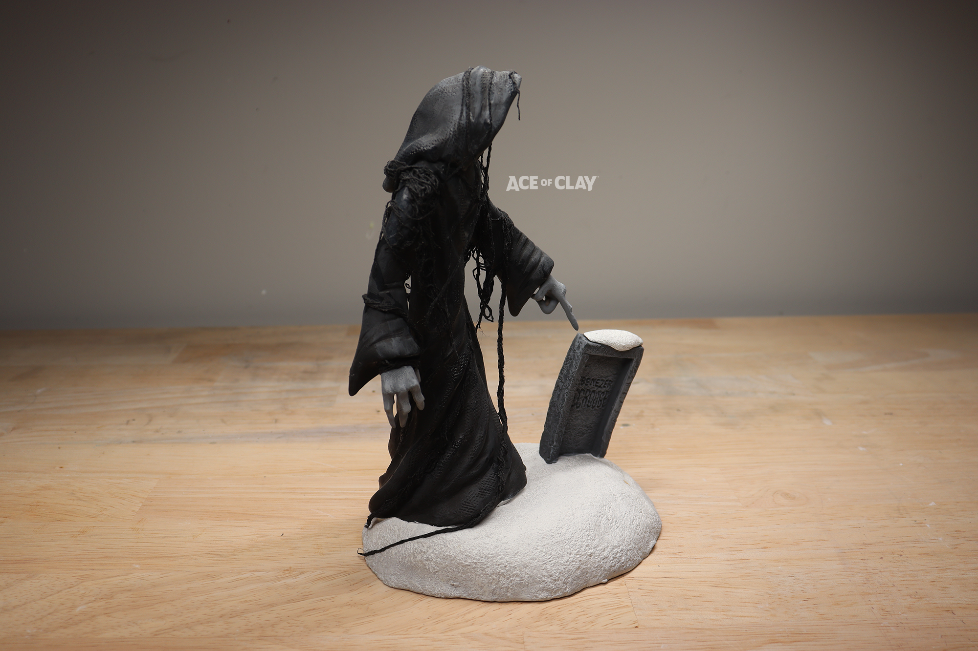 ace of clay ghost of christmas yet to come 6.png