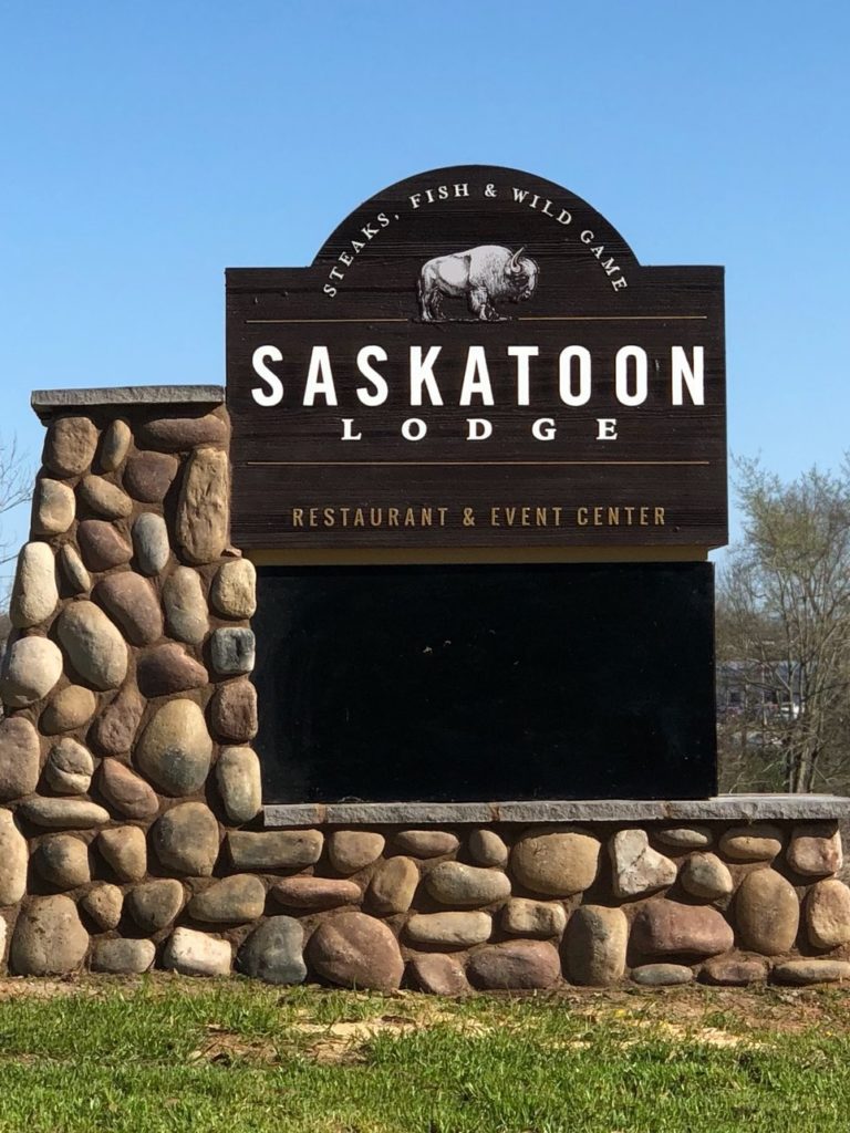 Saskatoon-monument.jpg