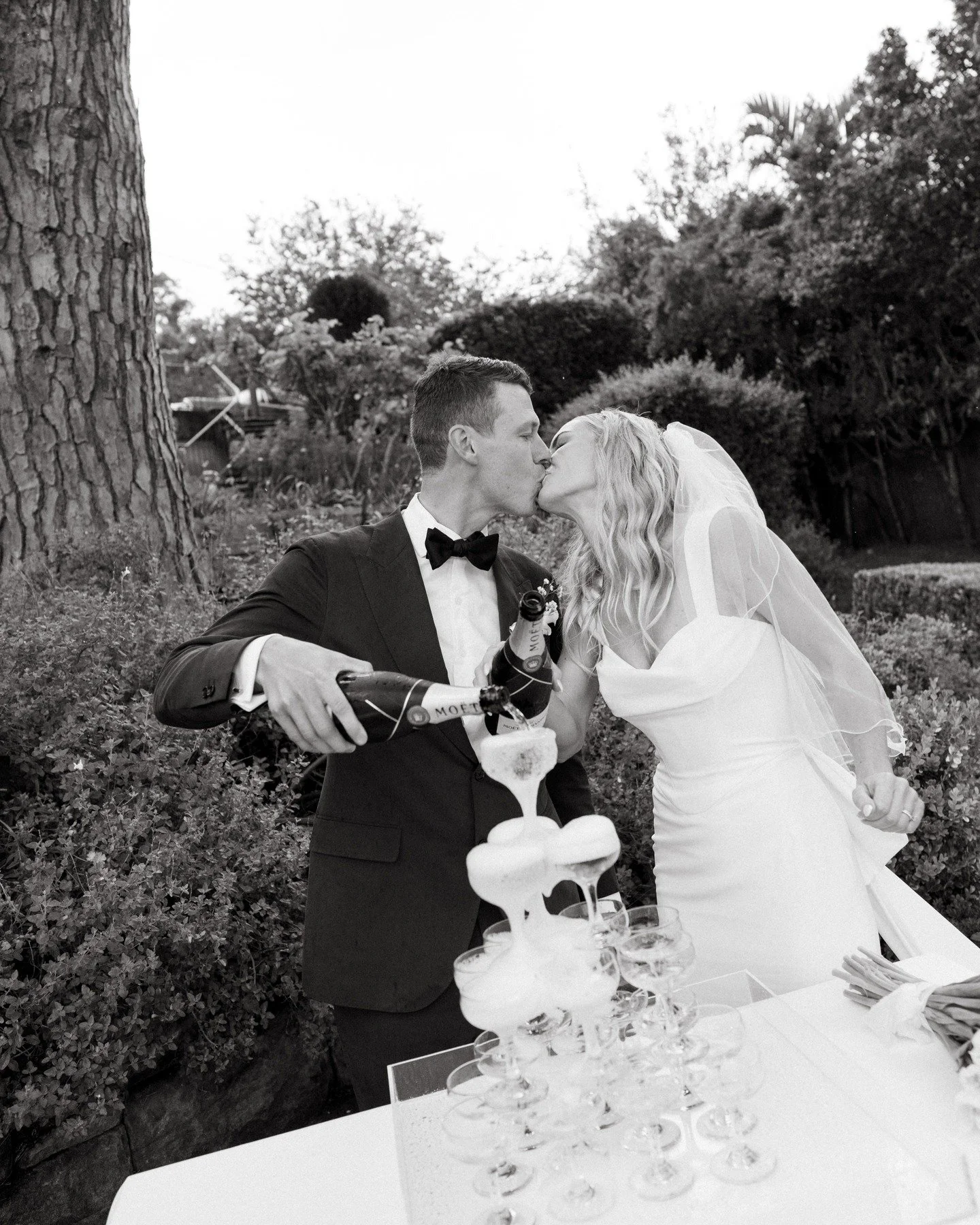 All the bubbles and all the kisses for Ben and Bec. 🥂 More to come from their beautiful day soon x