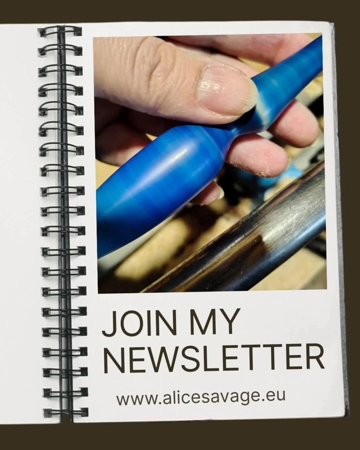 With the algorithm showing my posts to so little people, I kinda have this feeling of talking to myself, sharing content with myself, sometimes screaming into the void lol.
My Newsletter is the safest way to be in touch. Please consider subscribing t