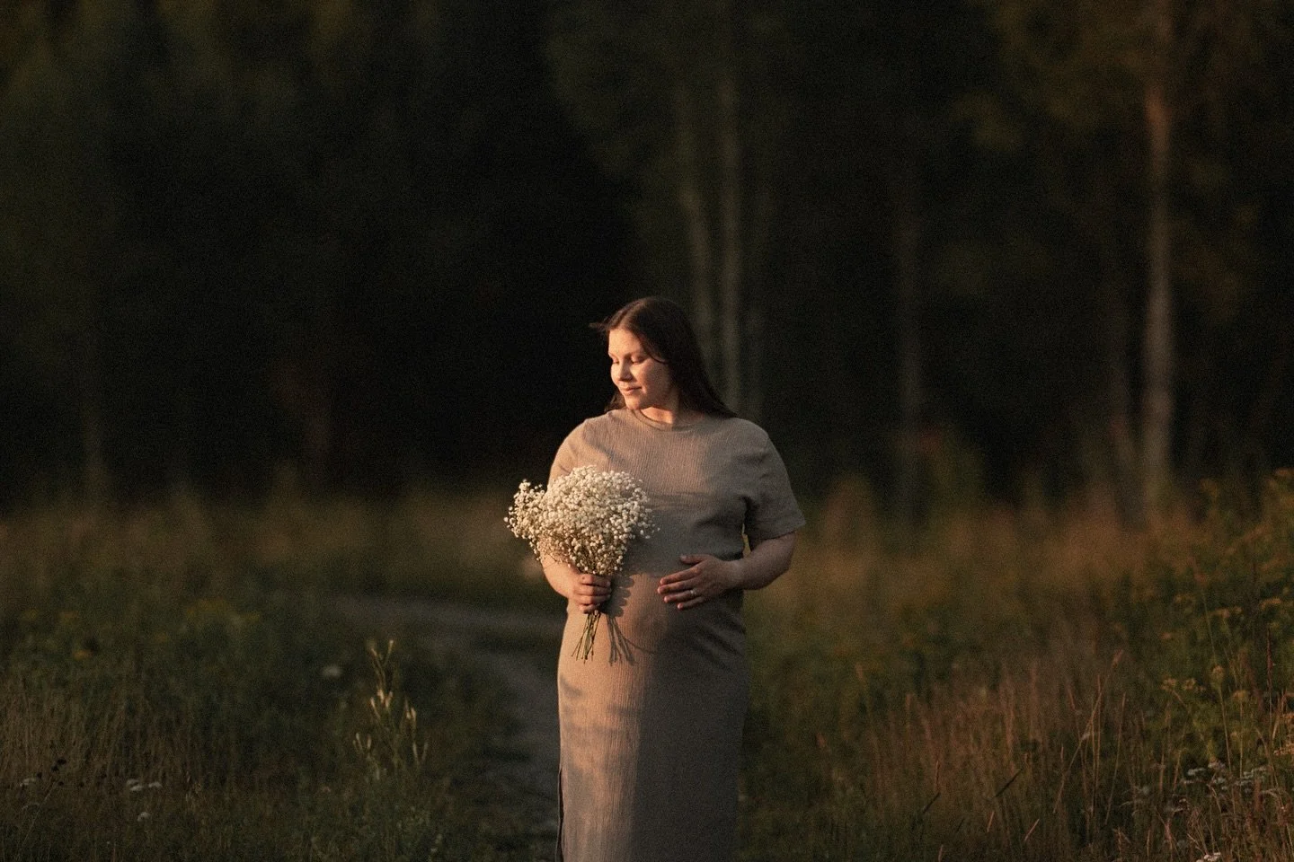 Quiet evening,
louder love. ♡

.
.
.
#perhekuvaus #perhekuvaaja #lapsikuvaus #lapsikuvaaja #odotuskuvaus #valkovaajaturku #valokuvaajatsuomi #motherhood #sunset #maternityportraits
