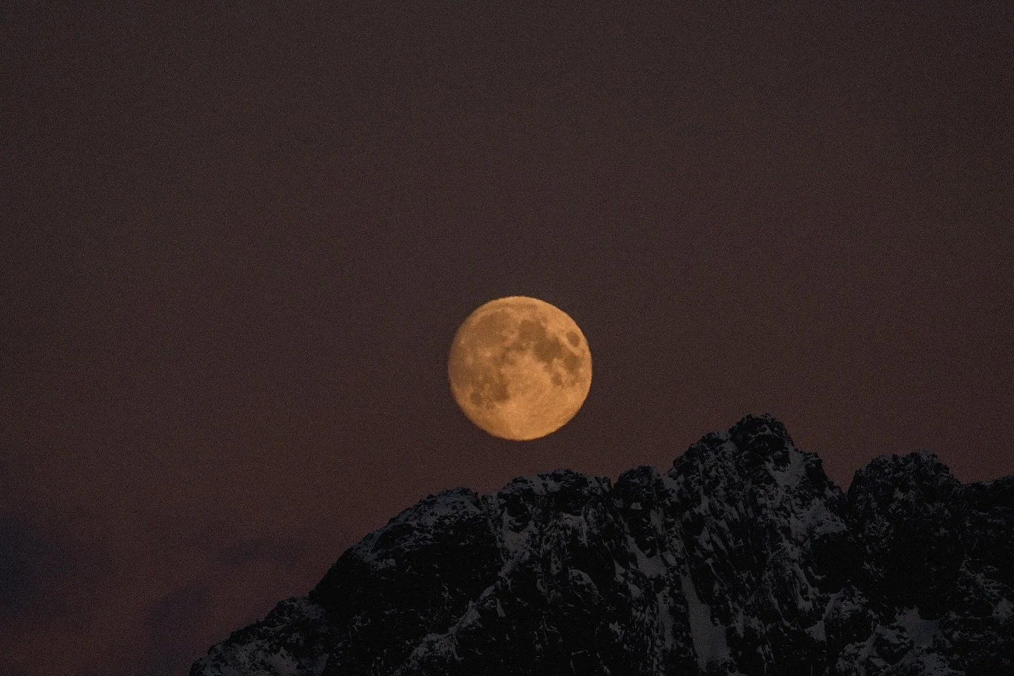 full moon bidding
goodnight to norway.
.
.
.
.
#norway #norwaysworld #fullmoon #visitnorway #snowymountains #outdooradventure #landscapephotography #nationalgeographic #sonycamera