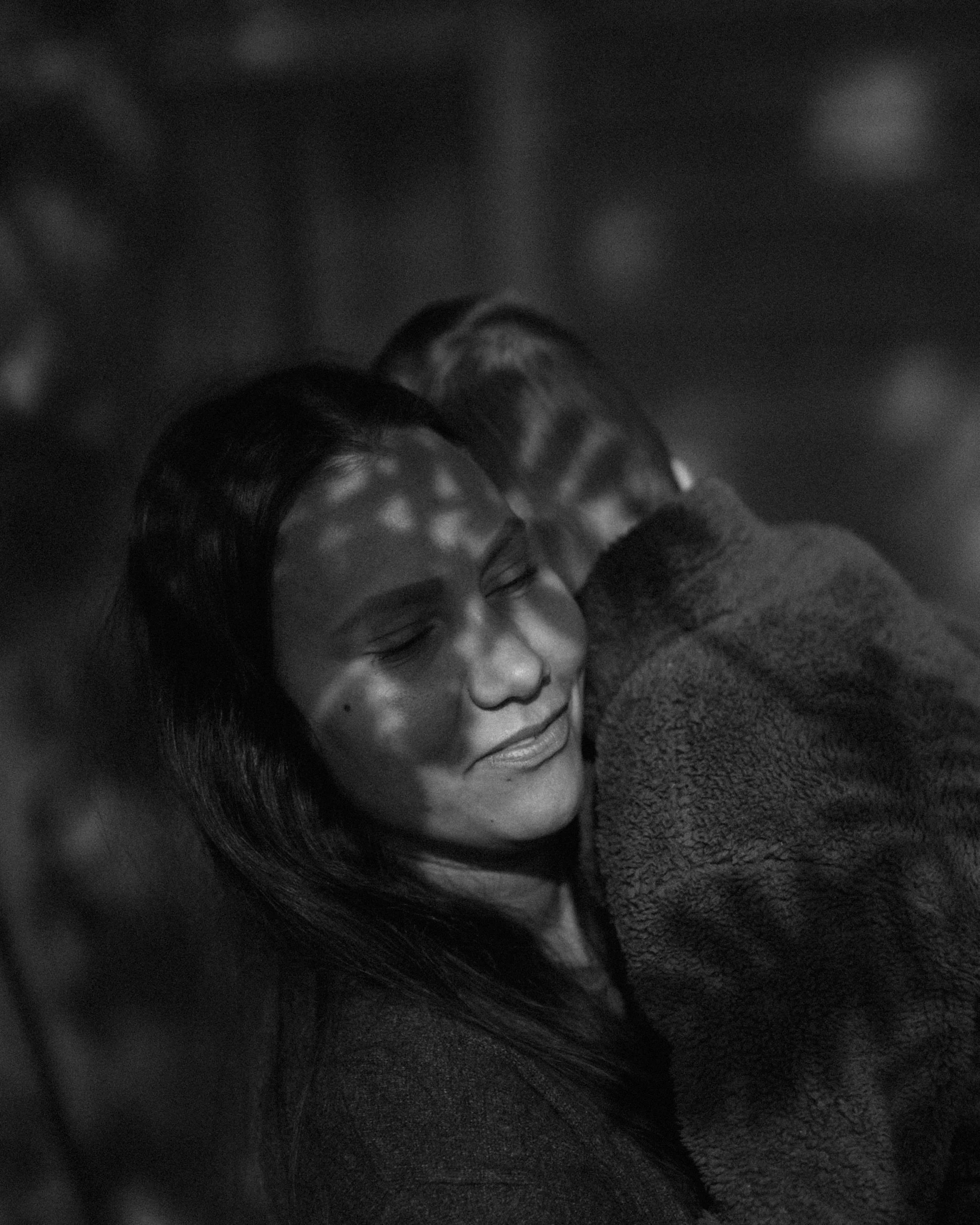 the beauty of
everyday motherhood.

.
.
#perhekuvaus
#&auml;itiys 
#lapsikuvaus
#valokuvaajaturku
#motherhoodinspired