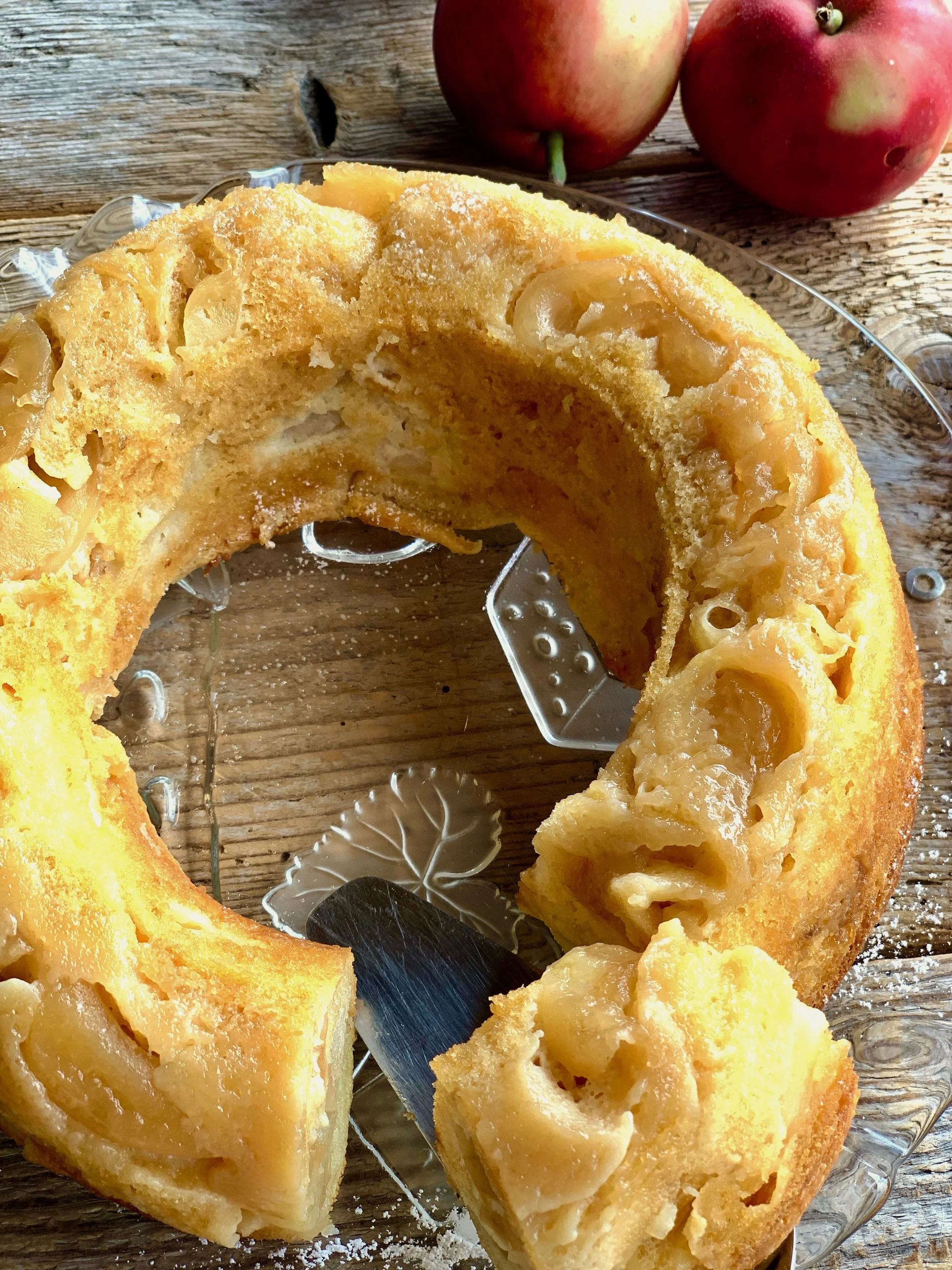 Apple pound cake