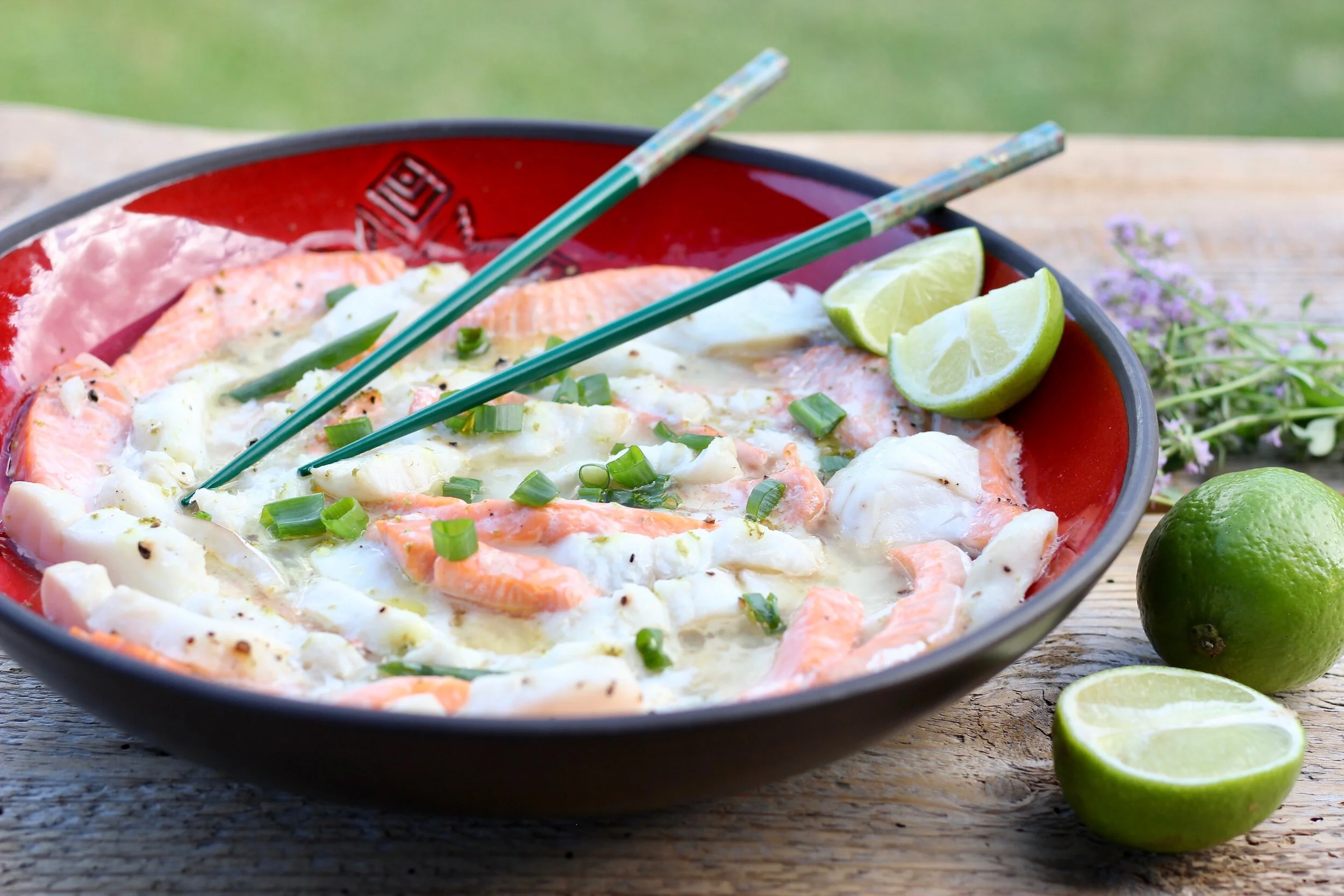 Zivs bļoda ar sezama eļļu