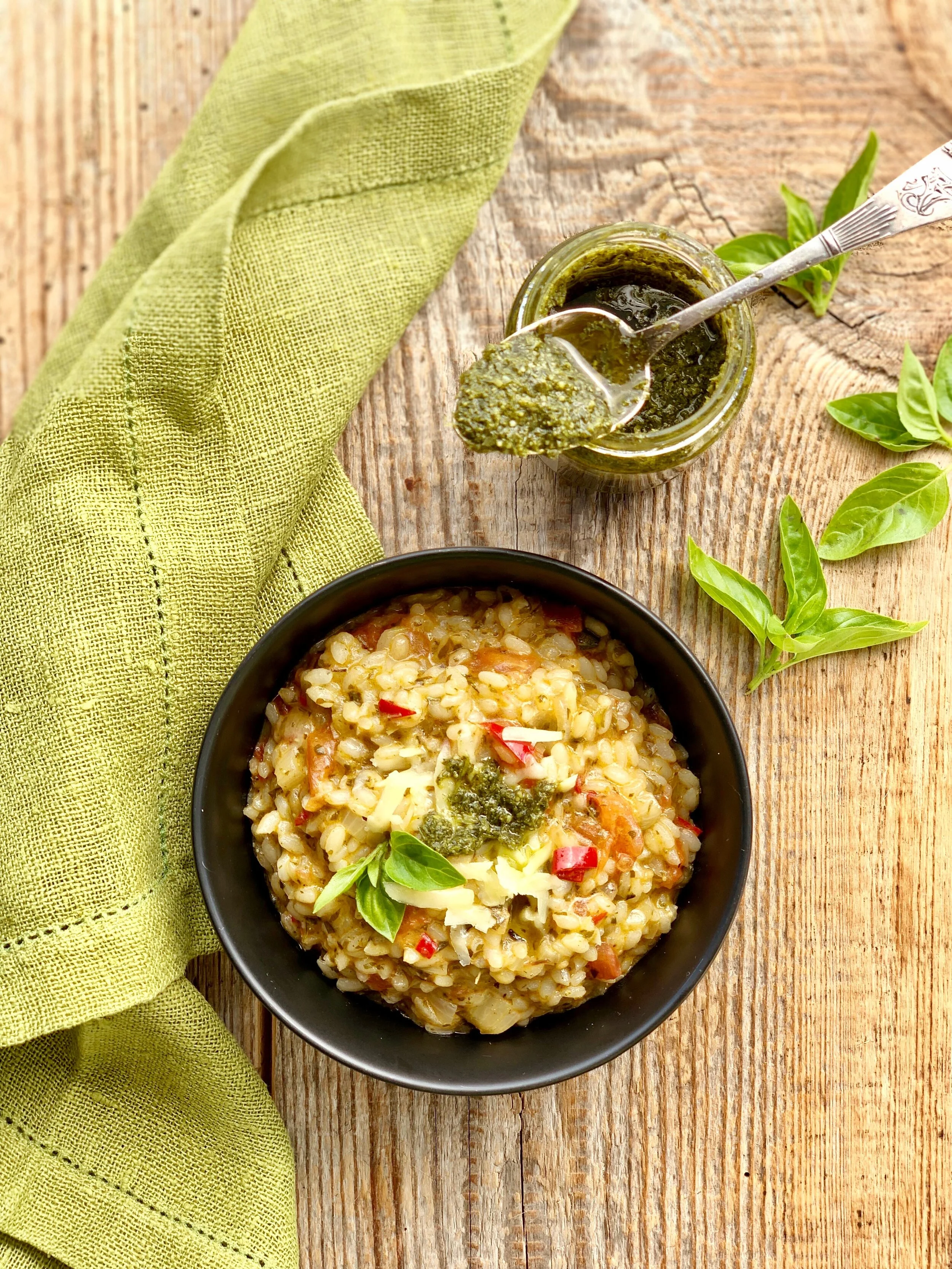Risoto ar bazilika pesto