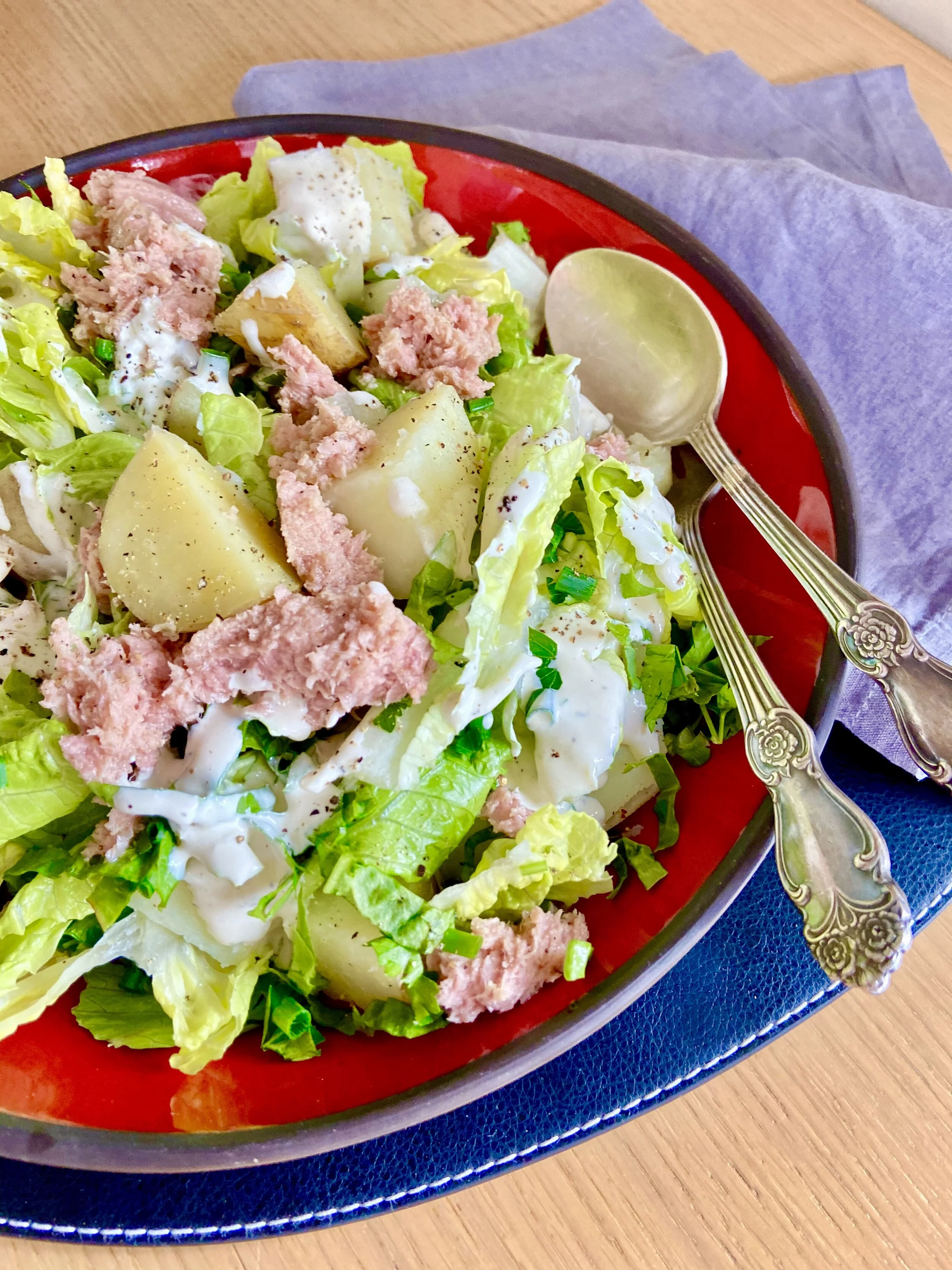 Jauno kartupeļu un tunča salāti