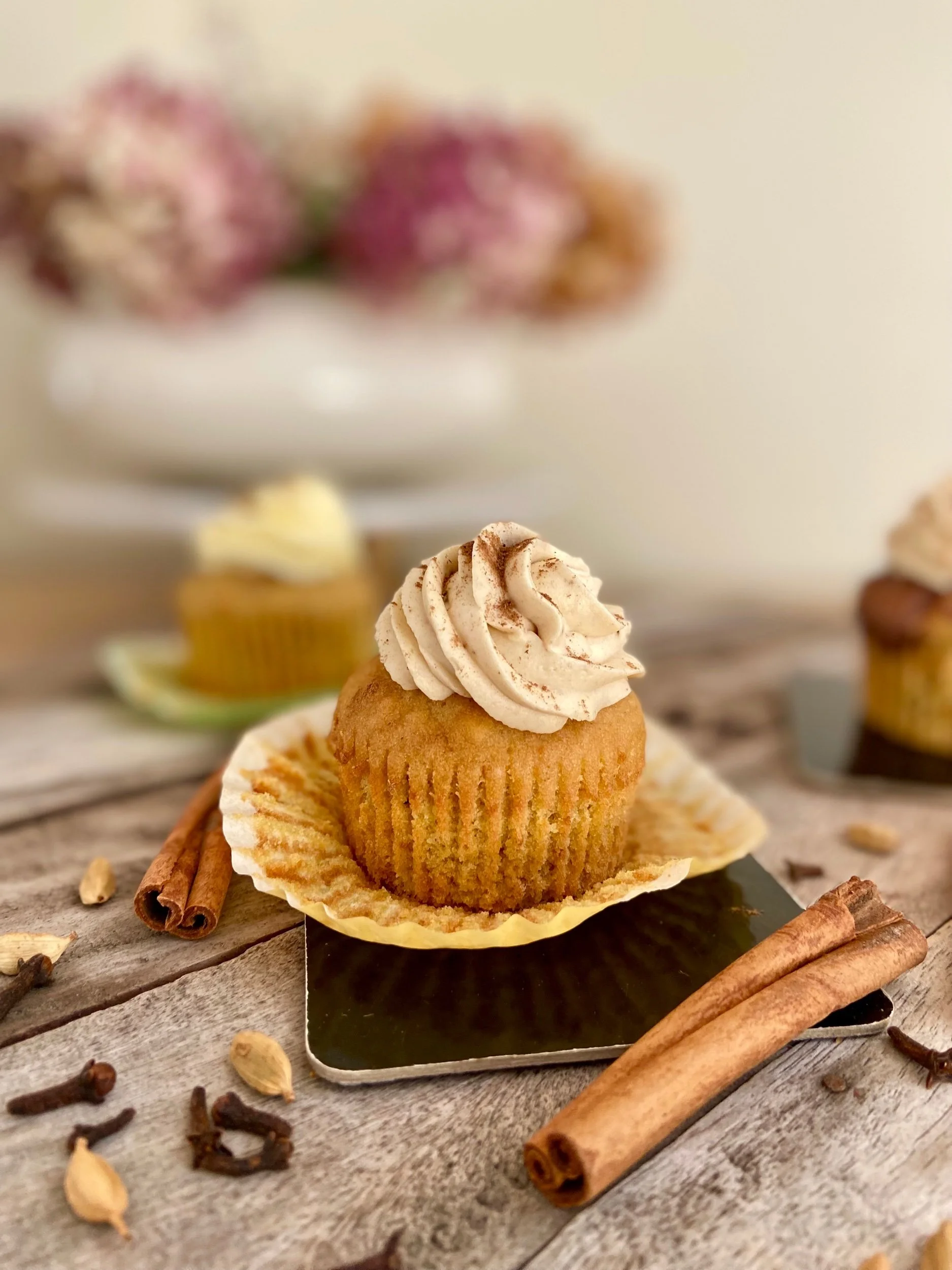 Pumpkin spice cupcakes / Ķirbja kēksiņi
