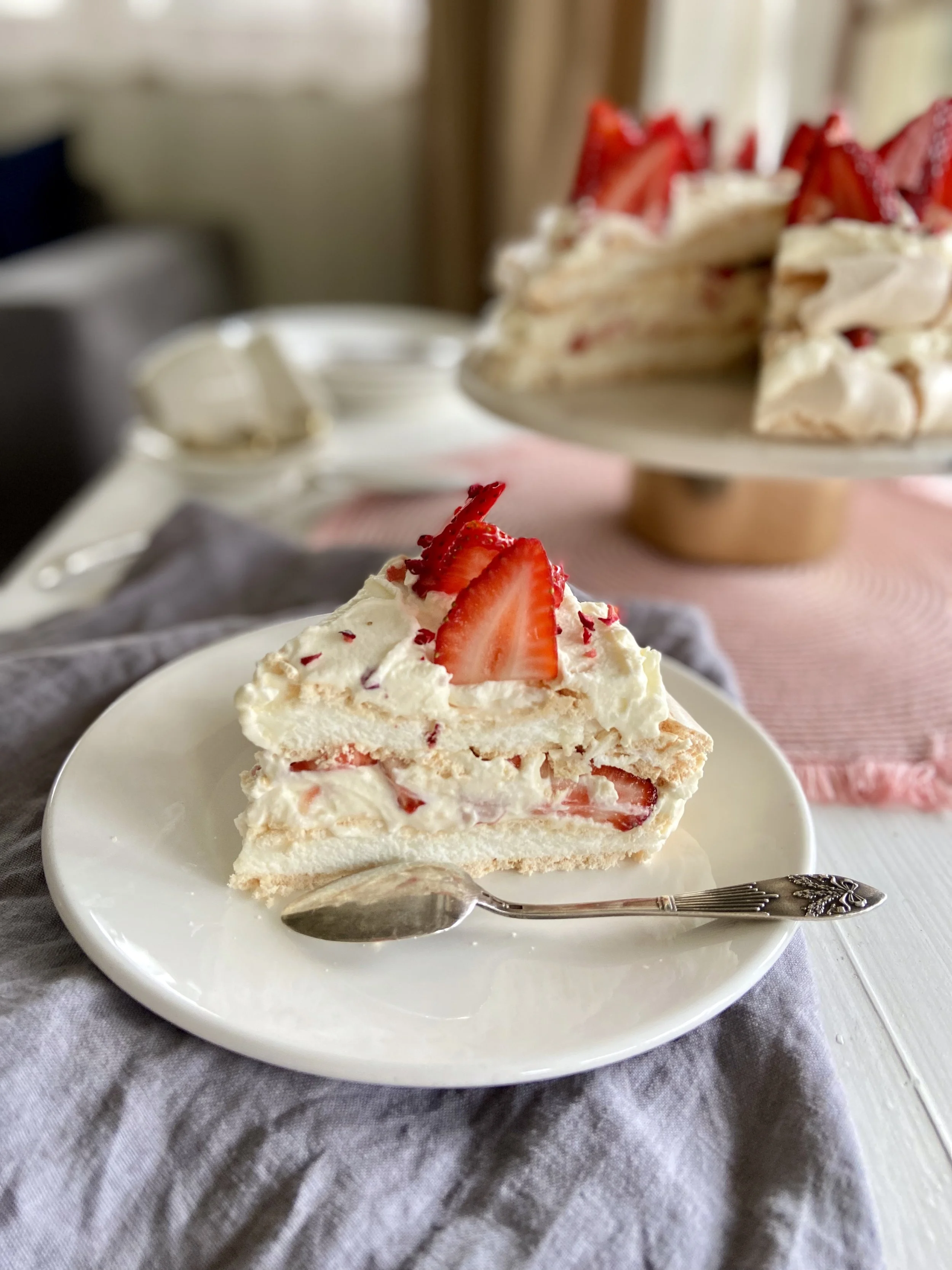 IKONAS🌟- Bezē torte