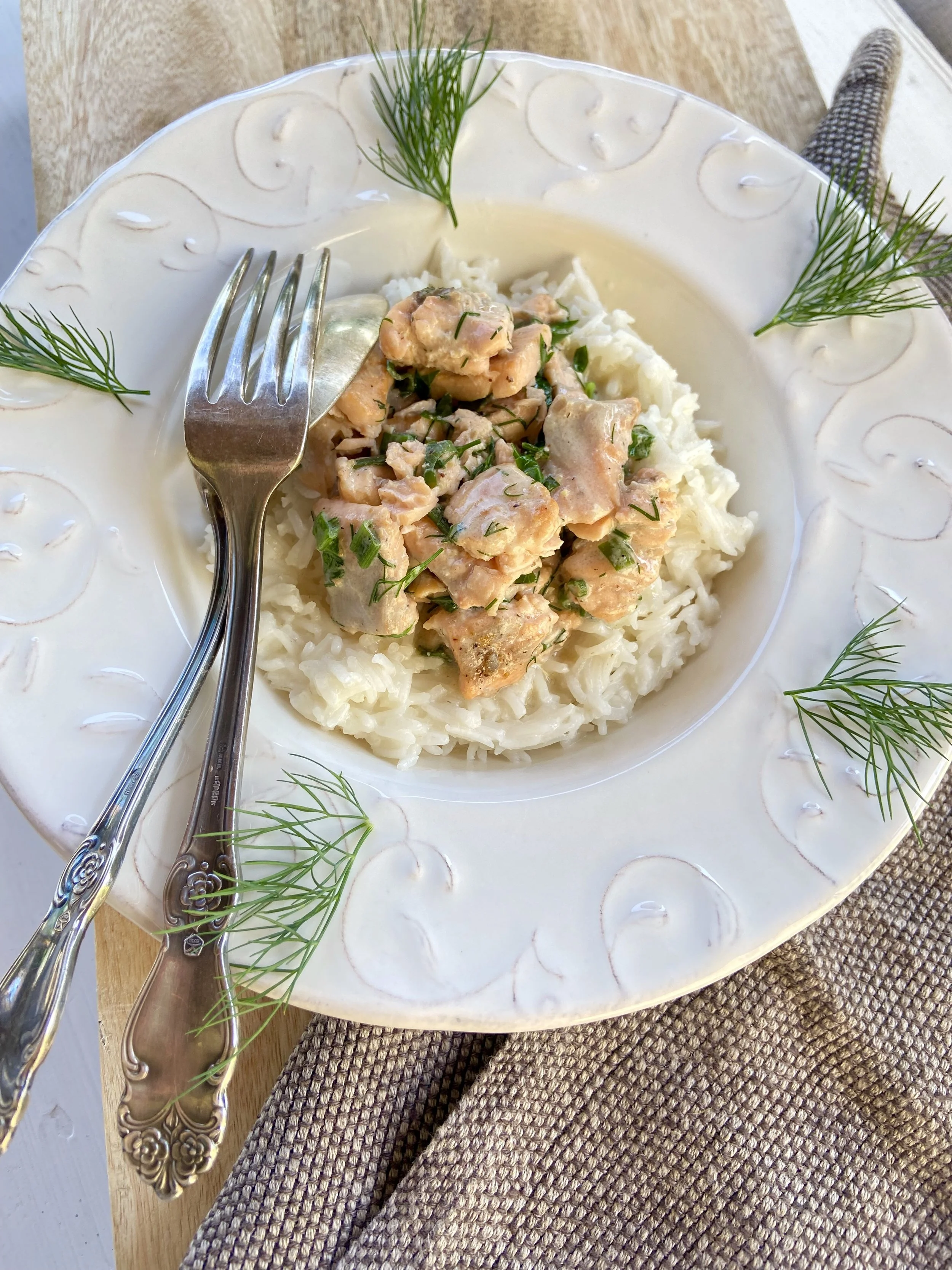 Laša gabaliņi kokospienā. Ar rīsiem kokospienā.