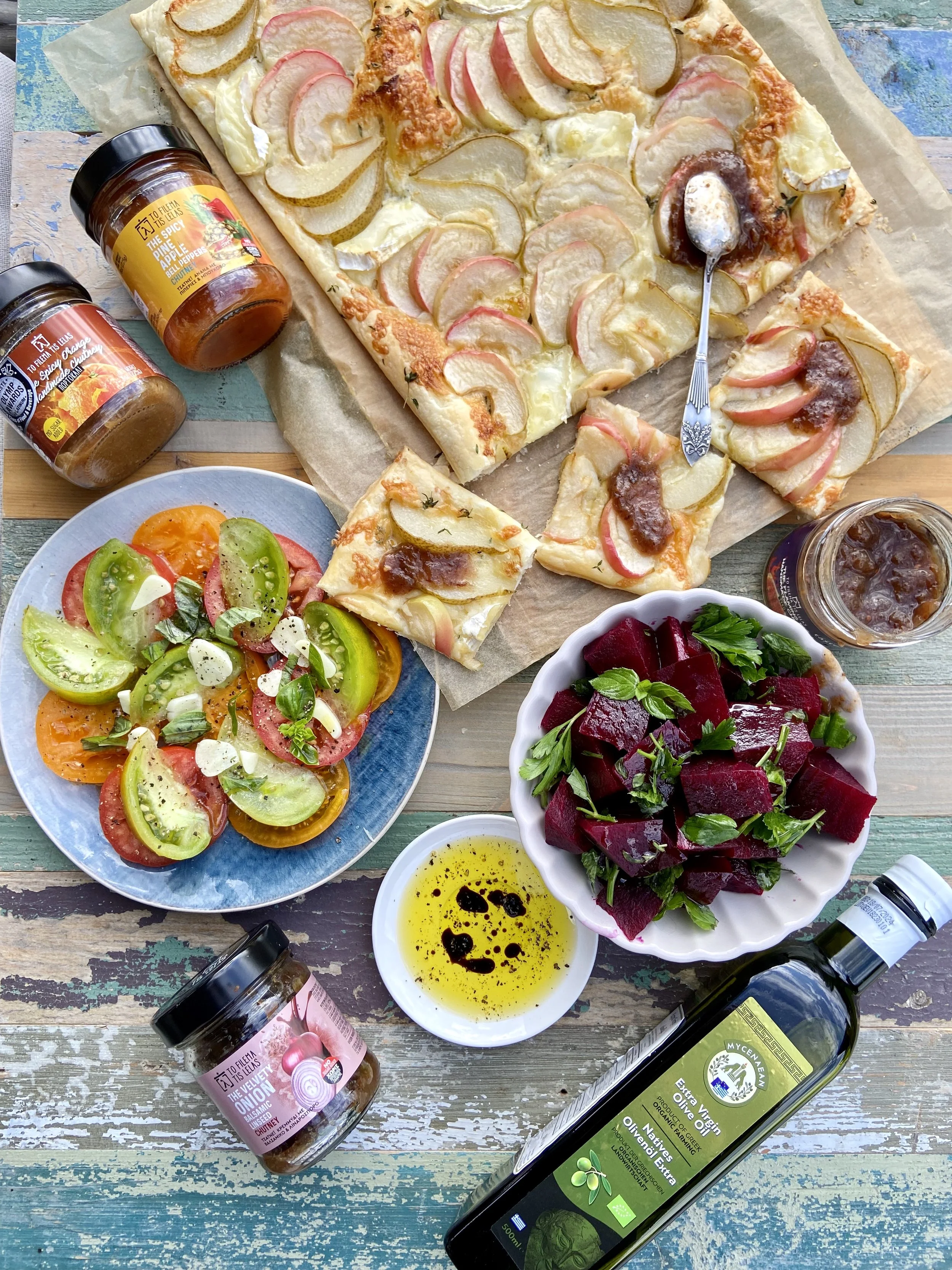 Ābolu un Čedaras siera tarte