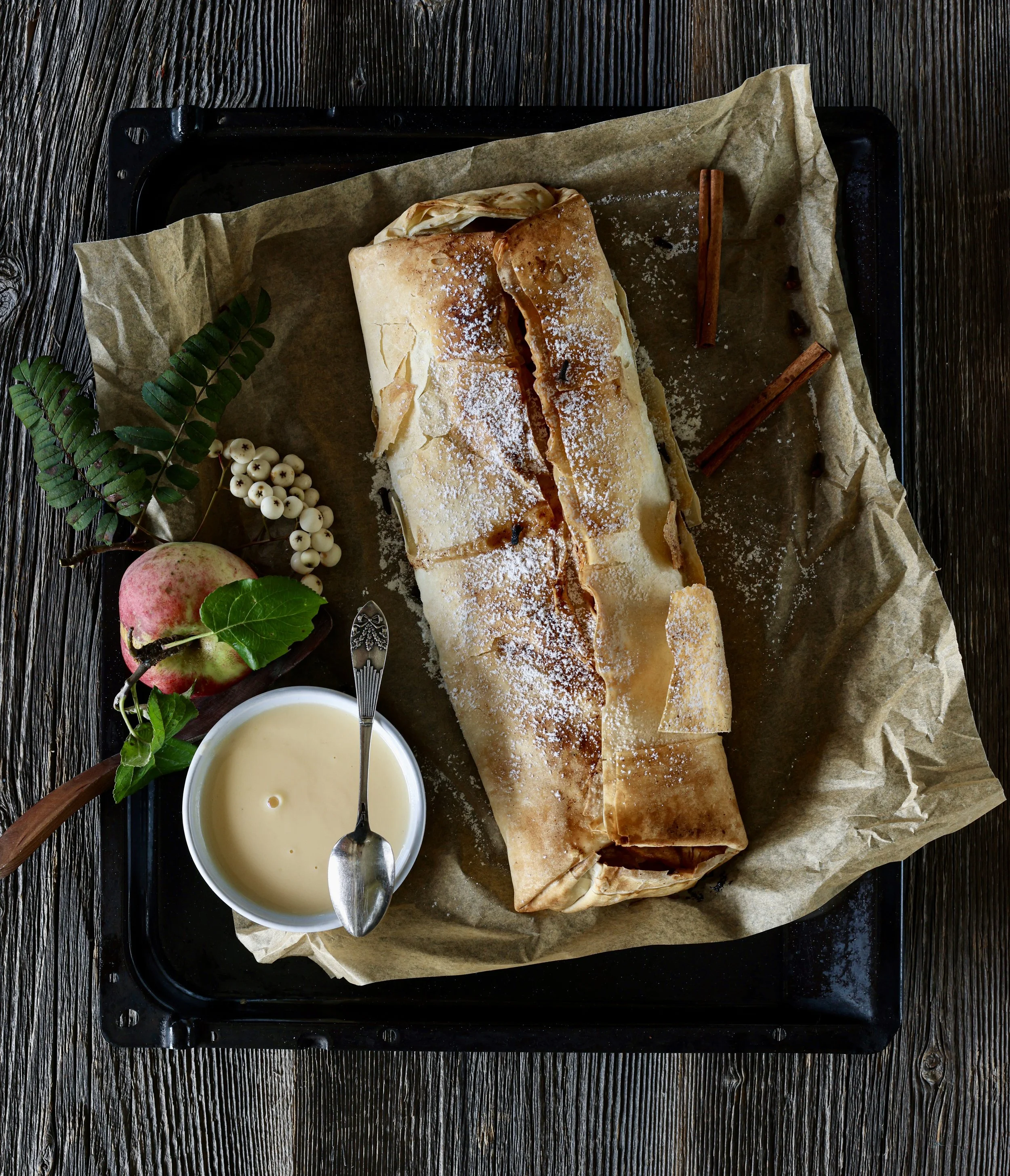 Filo mīklas ābolu strūdele