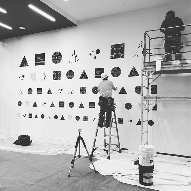 &lsquo;Ascending Focus​, 2019
Graphic symbols on wallpaper, iPhone app, audio. 
An interactive artwork composed of a visual score of graphic symbols that can be played with your iPhone. Coming up in Houston. Thank you @weingartenartgroup for great te