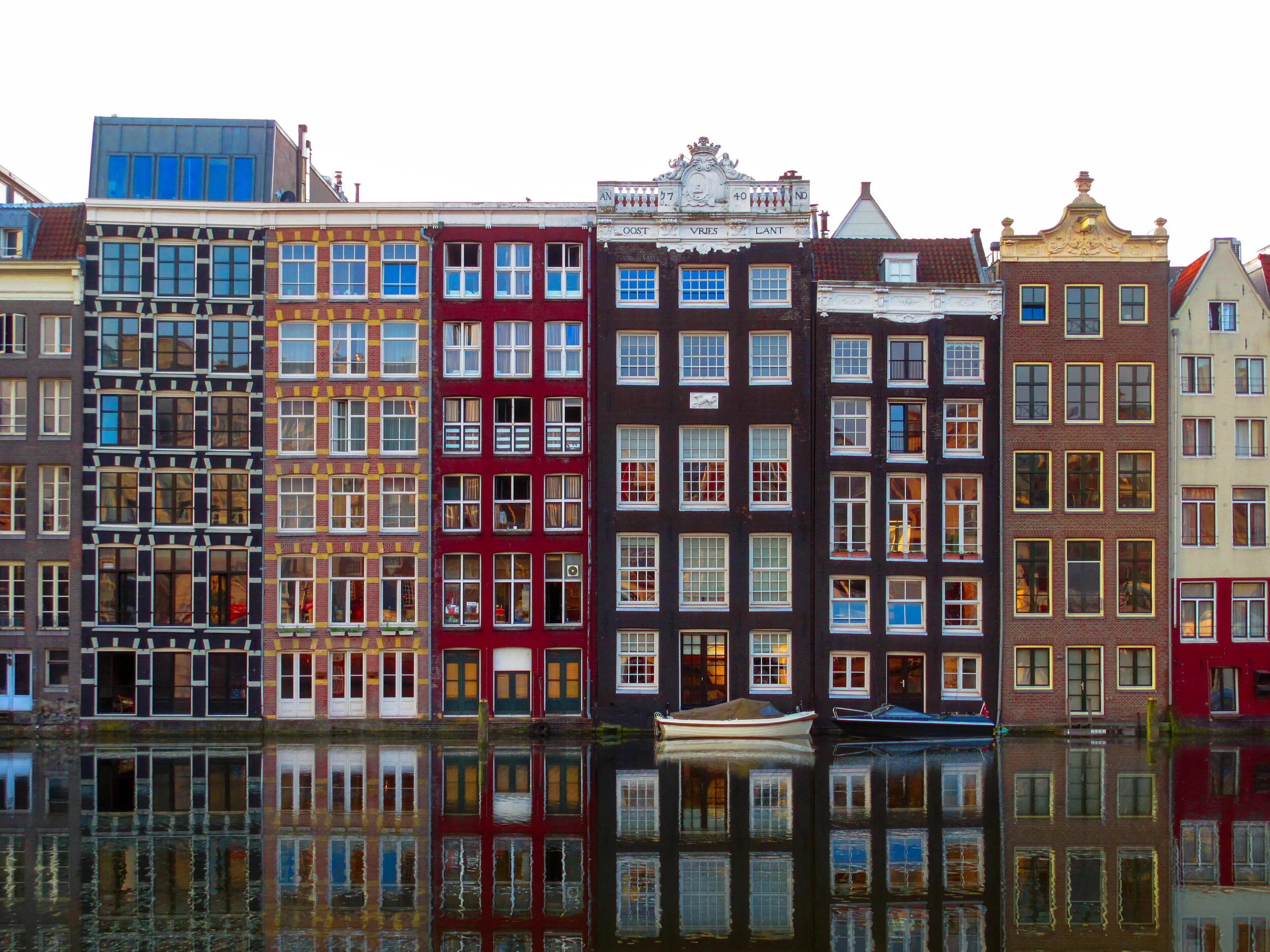 Amsterdam Houses.jpg