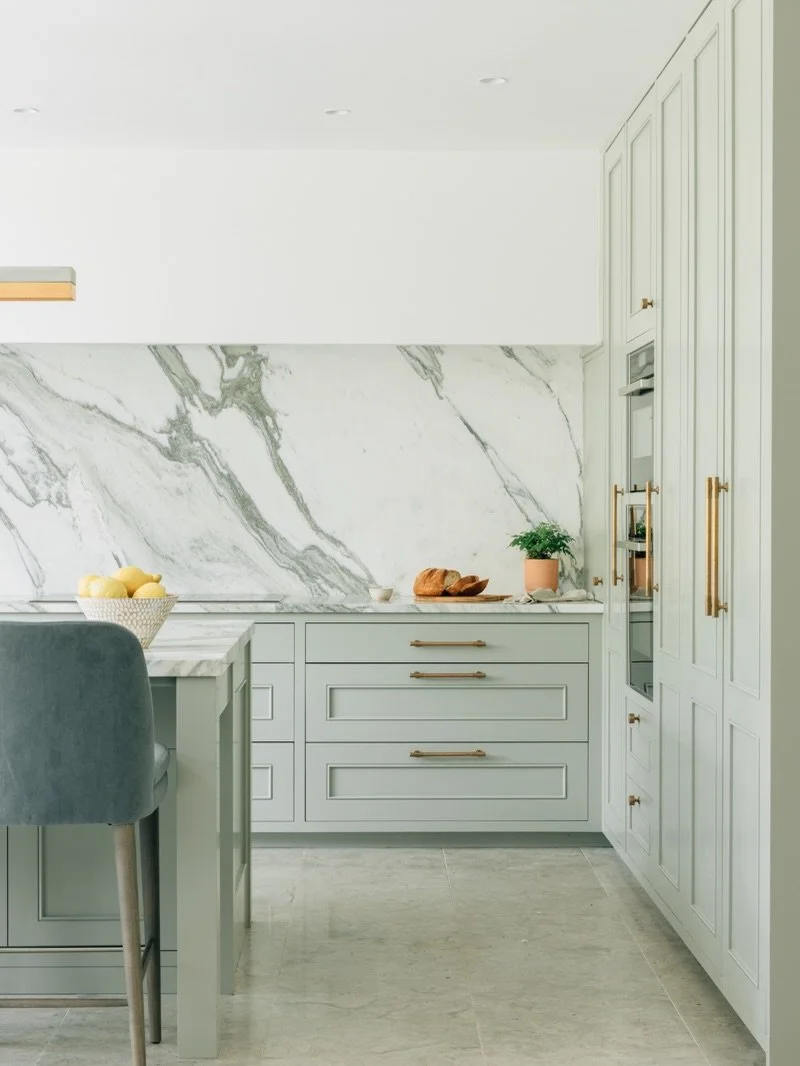 I do love a bit of green in my interiors 😊 it must be in my DNA. Happy St.Patricks Day 🇮🇪 ☘️