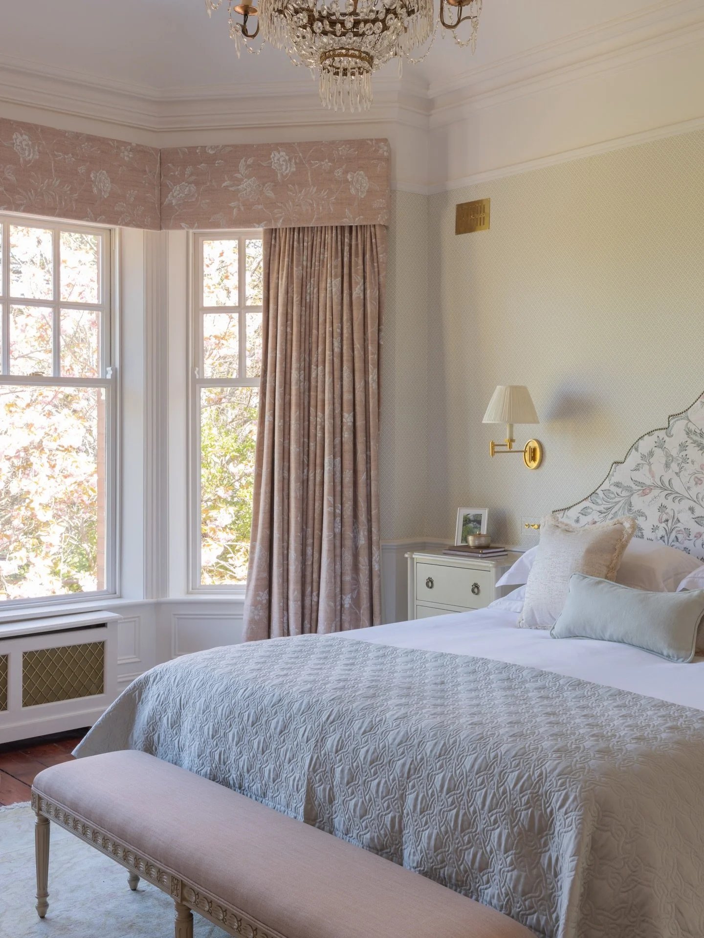 With over two decades of experience, I&rsquo;ve learned that timeless interiors are carefully resolved from the outset.

At Blossom Hill, this bedroom was designed as part of a complete vision for the house. The proportions, bespoke headboard, window