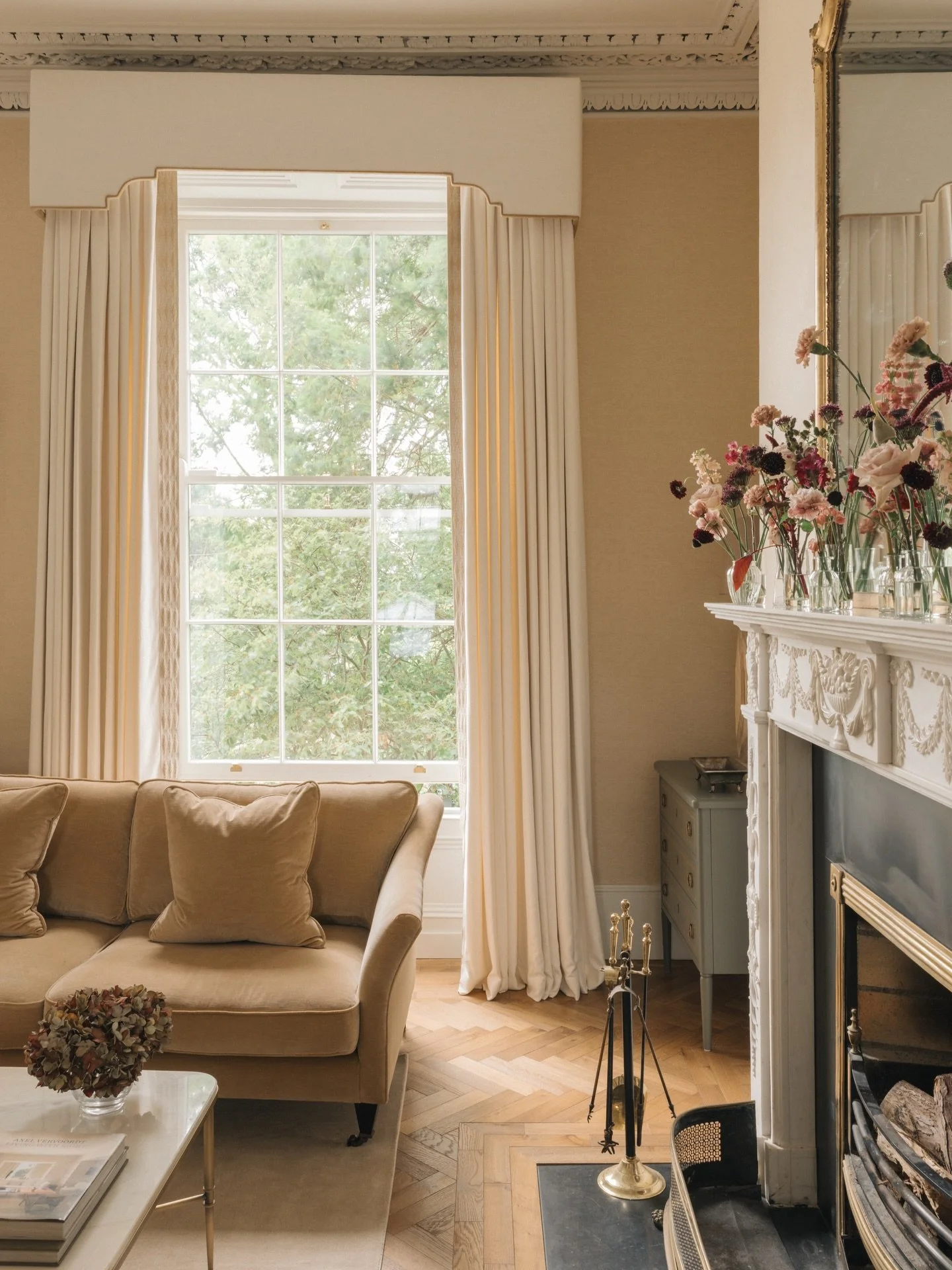 This beautiful period home already possessed extraordinary proportions, original fireplaces, intricate cornicing and an abundance of natural light. Our role was to honour those architectural details while creating interiors that feel warm, layered an