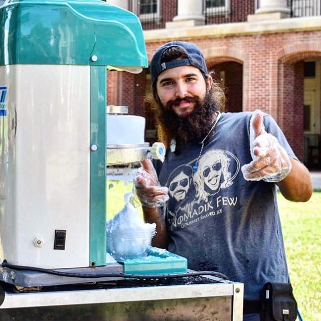 Shoot yeah we're open !!!
Come celebrate MOM with some of the best shaved ice you've ever had 🍧
We're open in TR, Wade Hampton, Five Forks, and Powdersville from 12-9