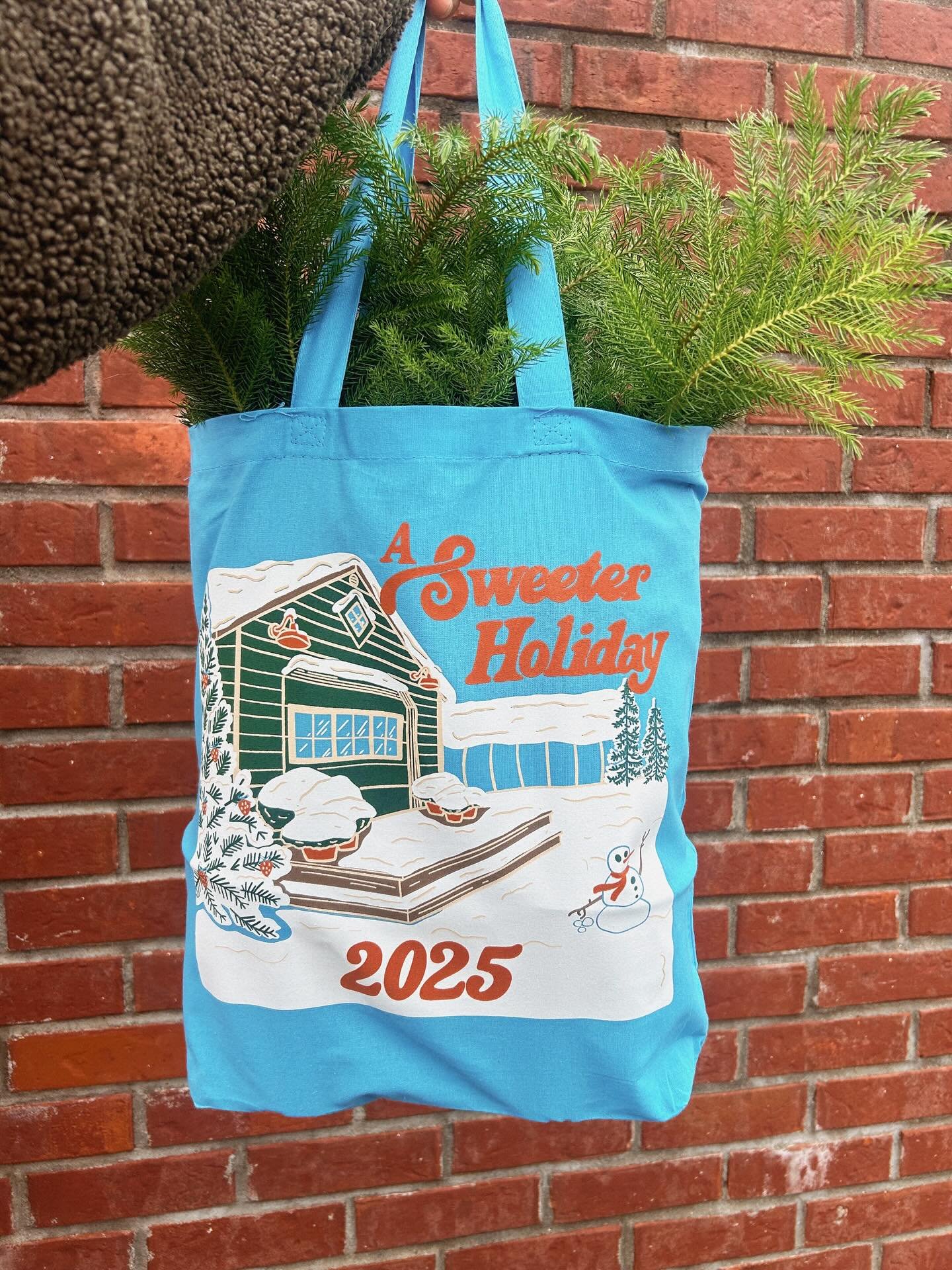 Sunday on Strawberry illos and merch 2025 🍓

Chuffed every year by the love and support that our merch gets. The green shirt went wild, the people love a tote, and don&rsquo;t even get me started on the tanks 🔥

Our last market of 2025 is this Sund