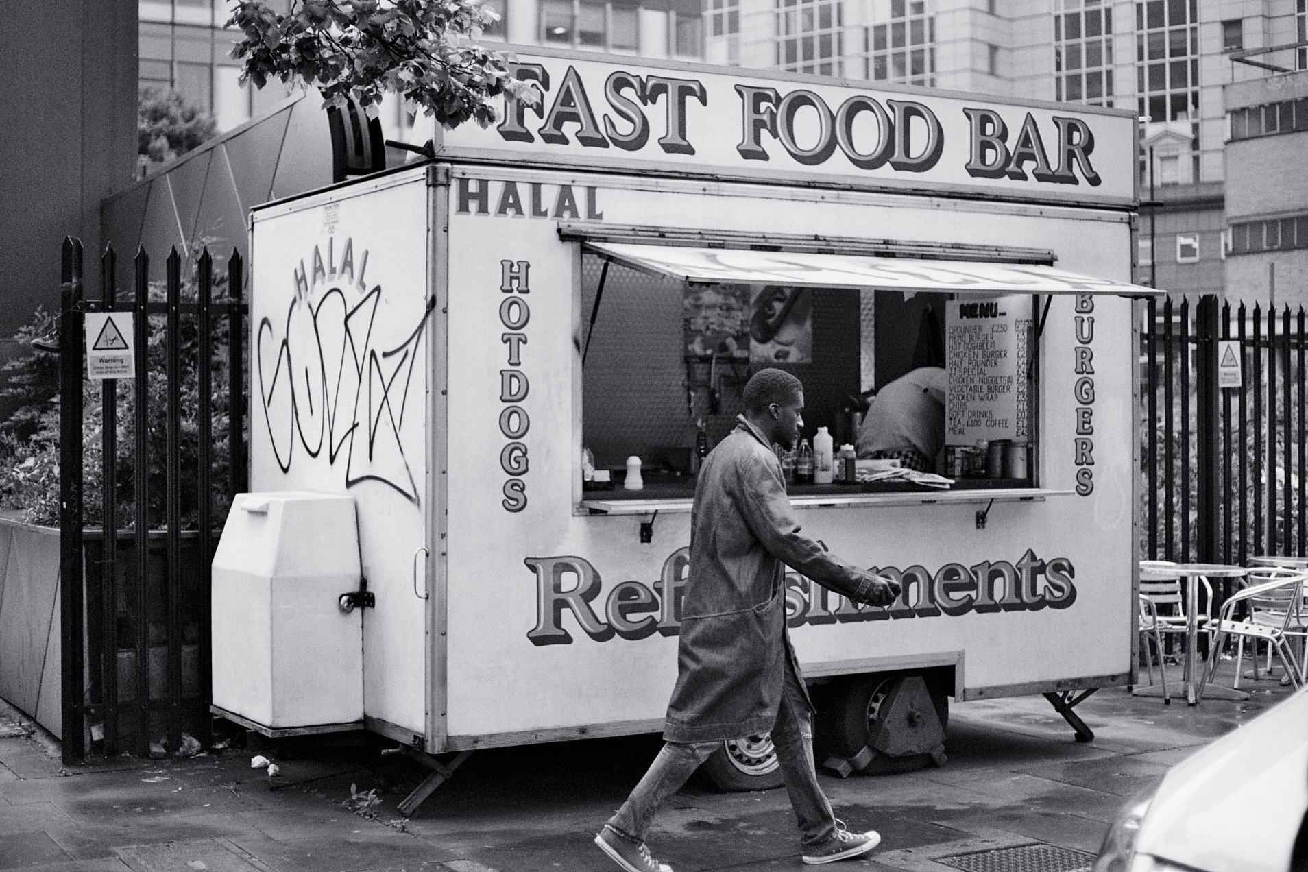 2014 - Londres, UK - Camera Canon EOS 1-N Lens Canon EF 16-35mm f/2.8 L Film Ilford XP2