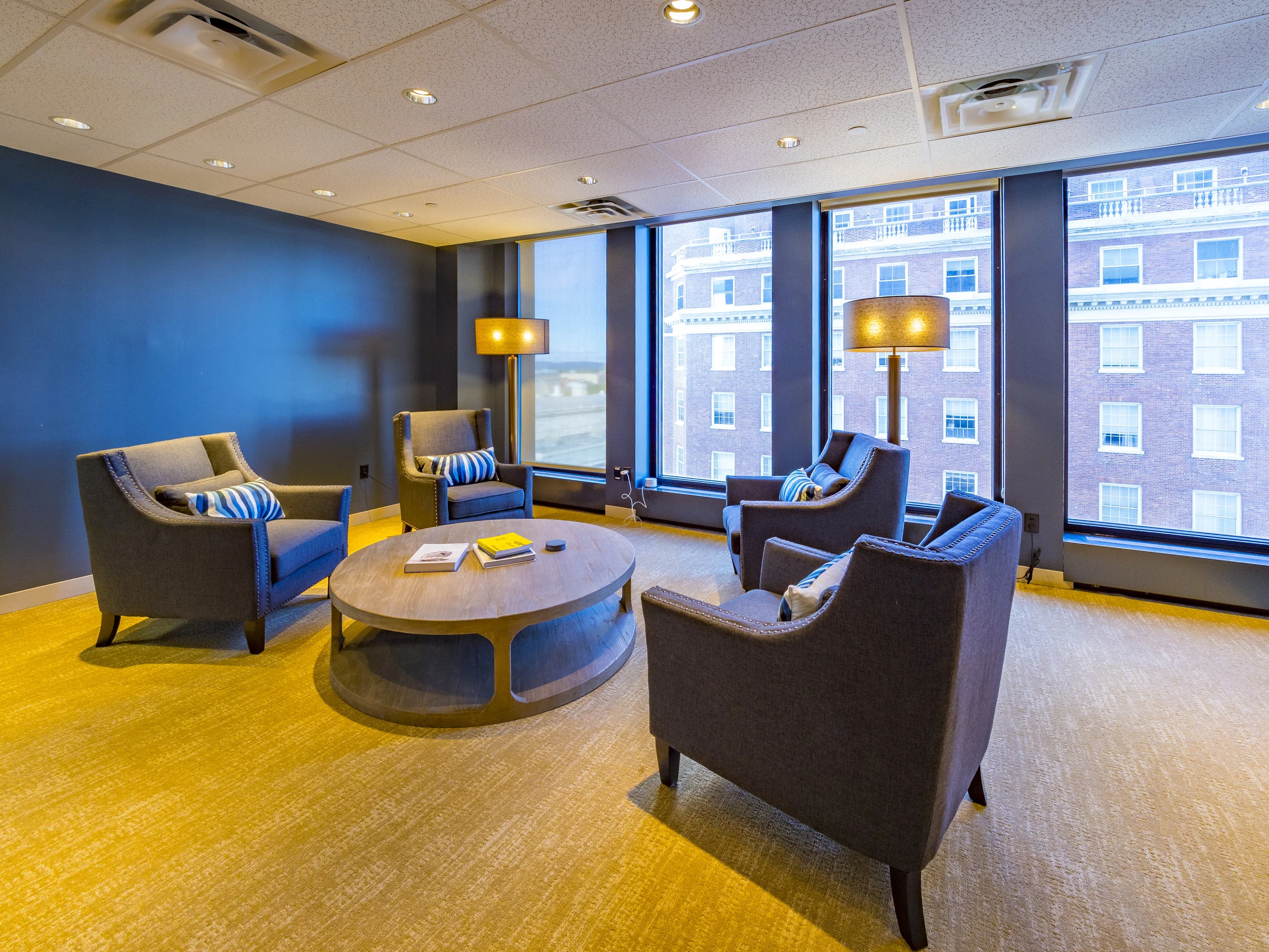img-195church-int-lounge-452.jpg