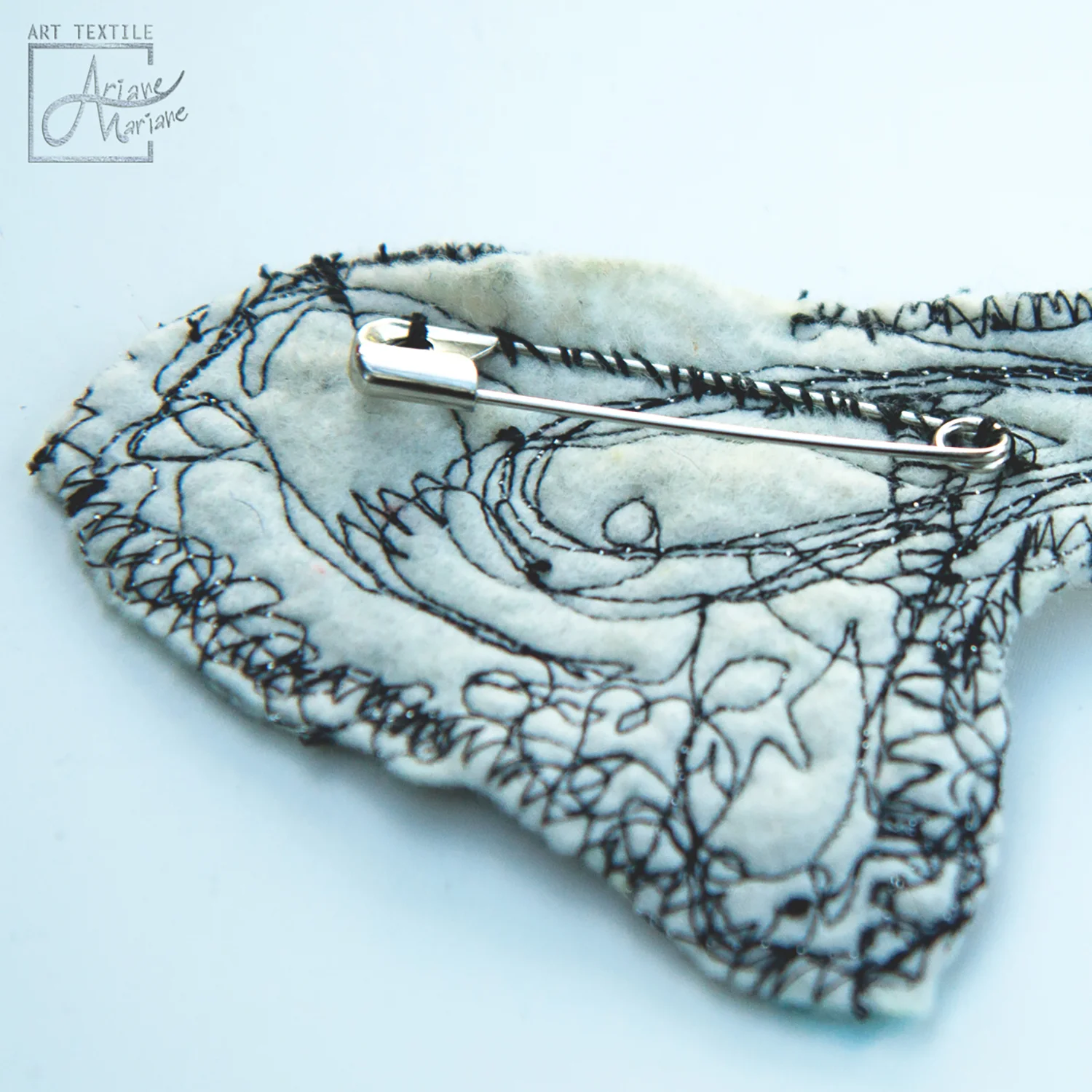 felt-brooch-with-huge-safety-pin