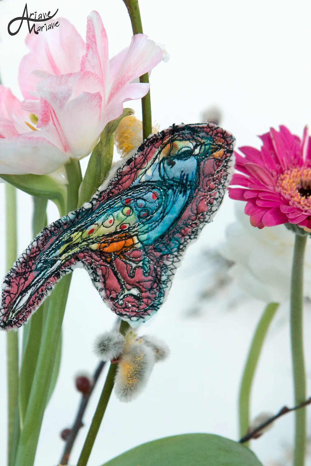 pink-blue-felt-bird-art-pin