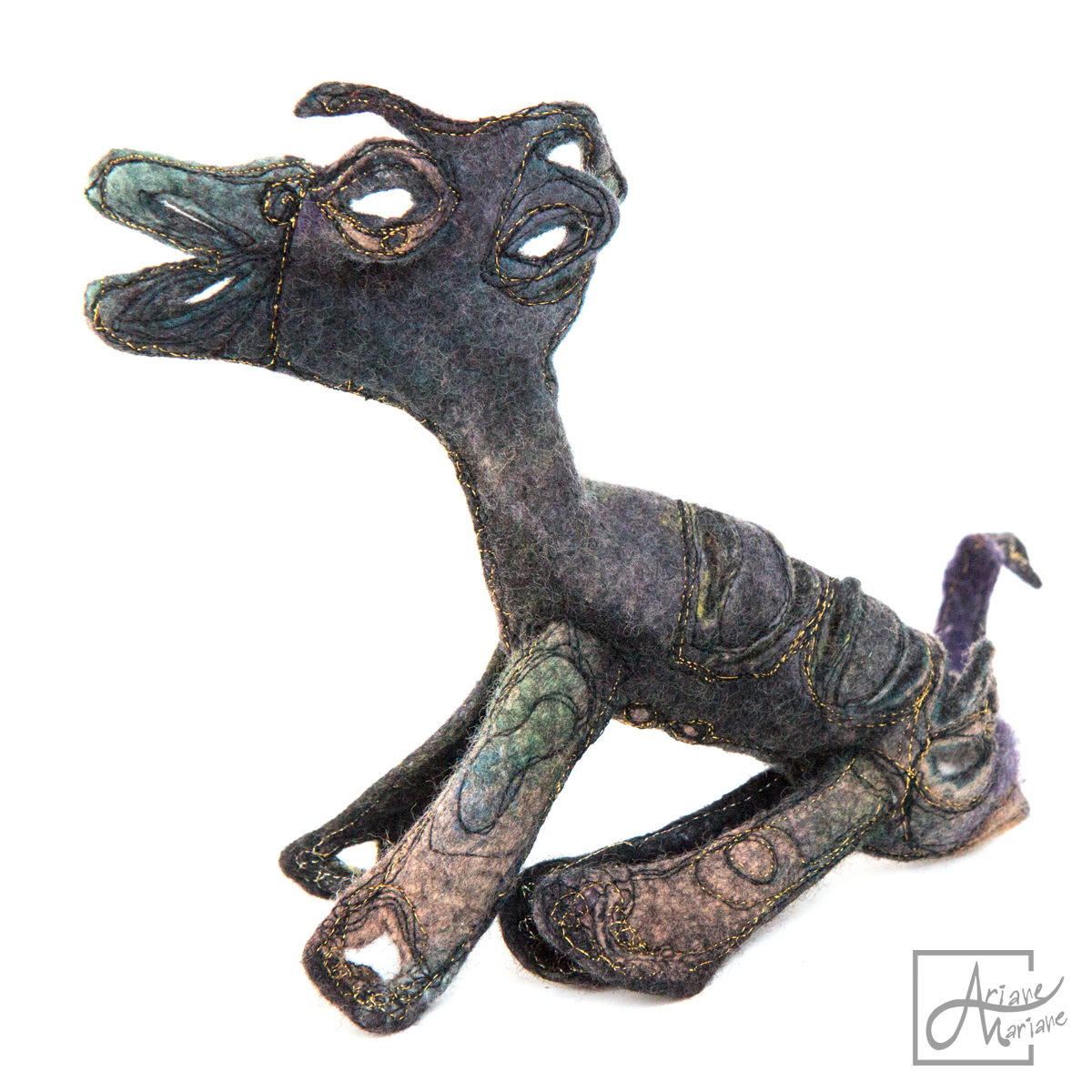 felt-dog-sculpture-ariane-mariane