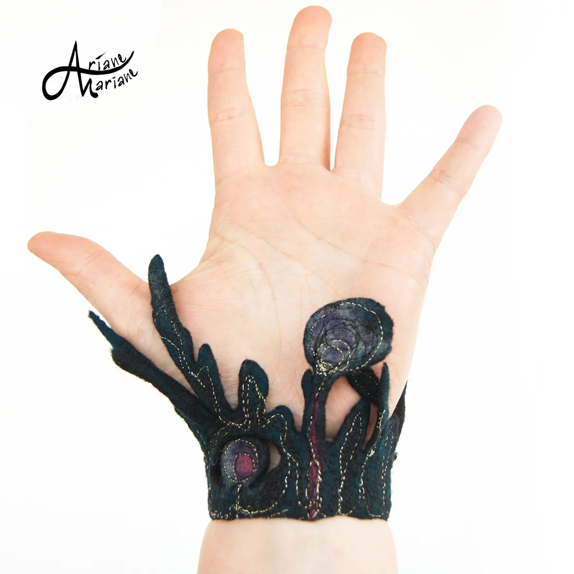 black-green-pink-art-nouveau-bracelet-6202.jpg