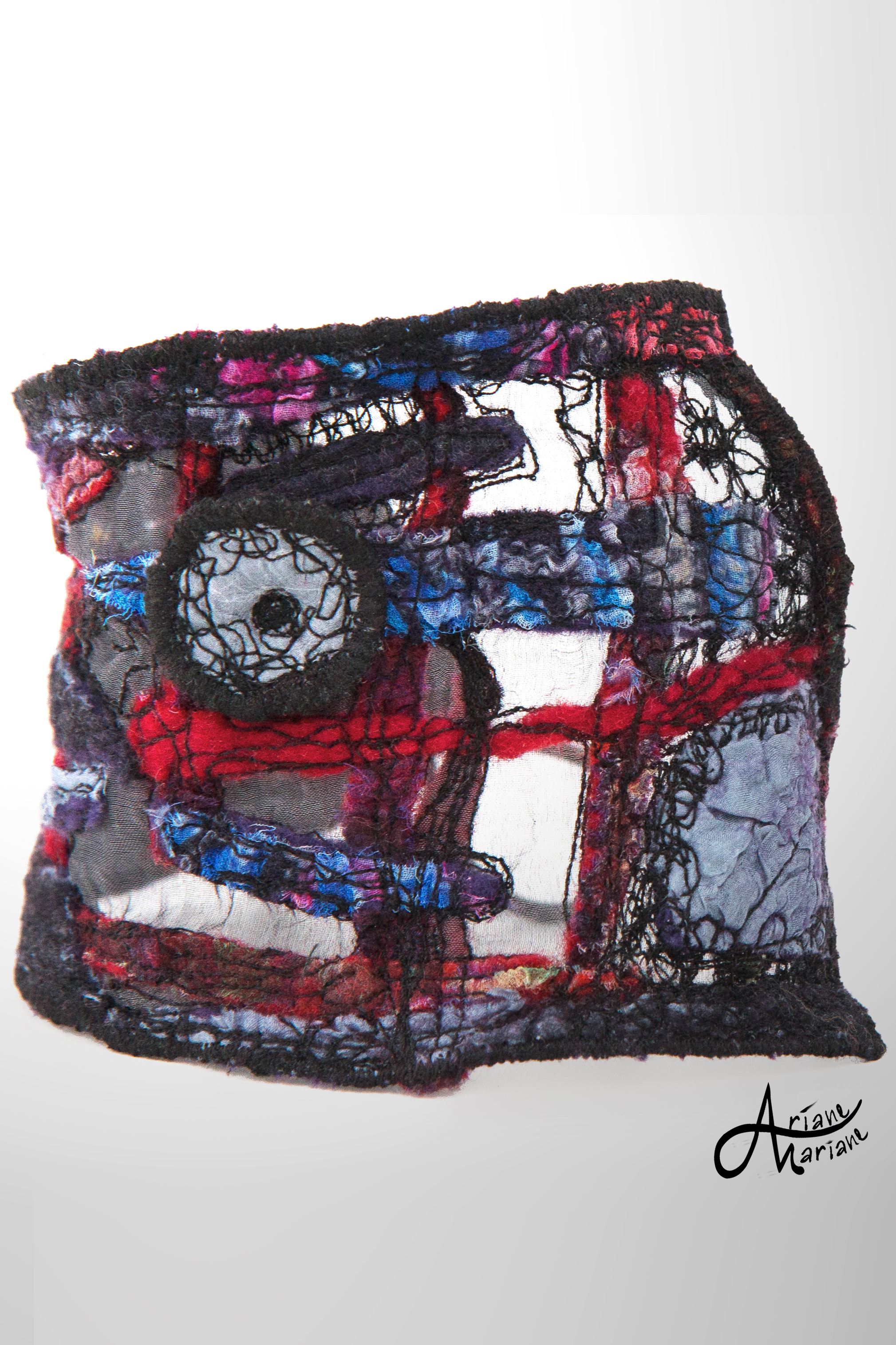 translucent-nunofelt-art- accessory-by-ariane-mariane