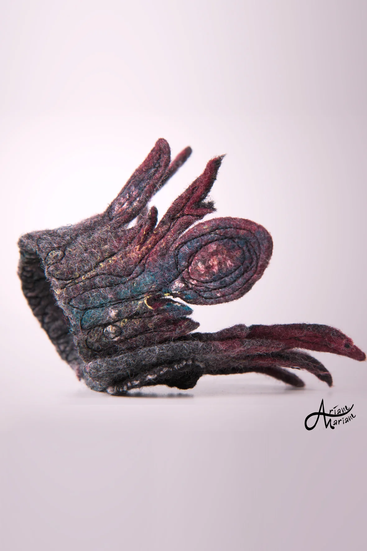 felted-art-to-wear-jewellery