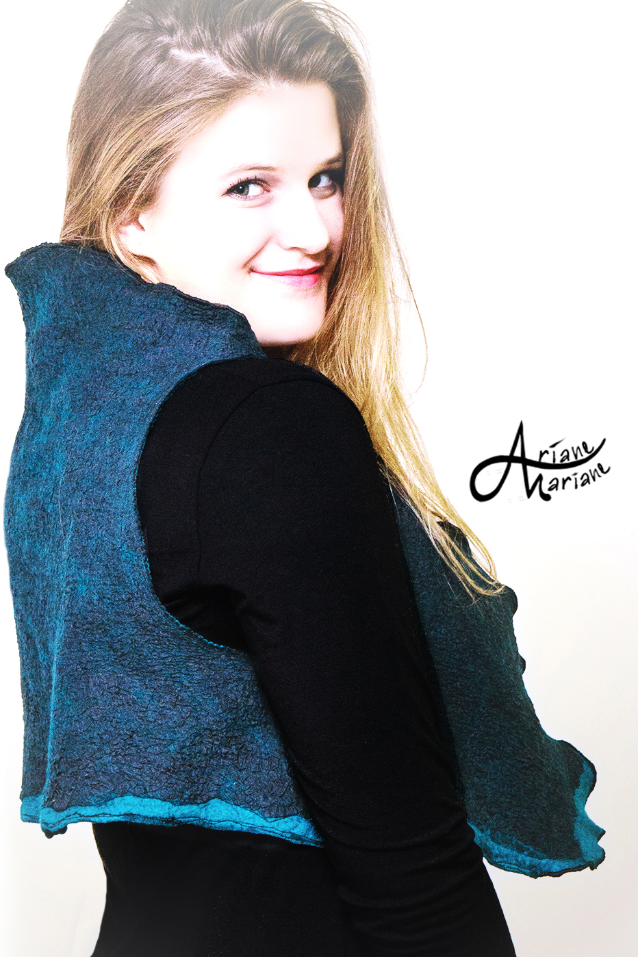 nunofelt-art-woman-wear