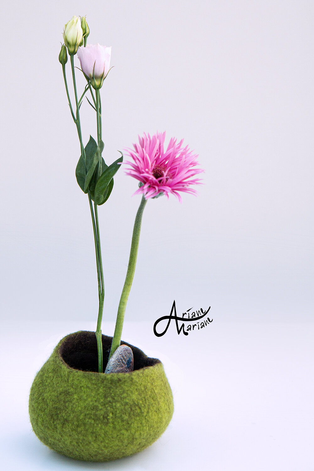 felted-vessel-ocre-ikebana-23.jpg