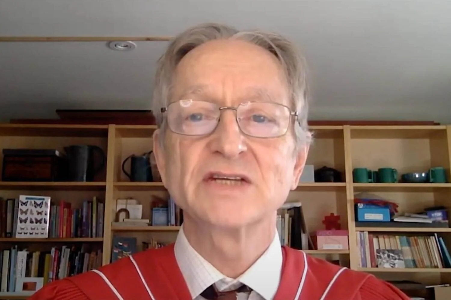 U of T deep learning pioneer Geoffrey Hinton receives honorary degree