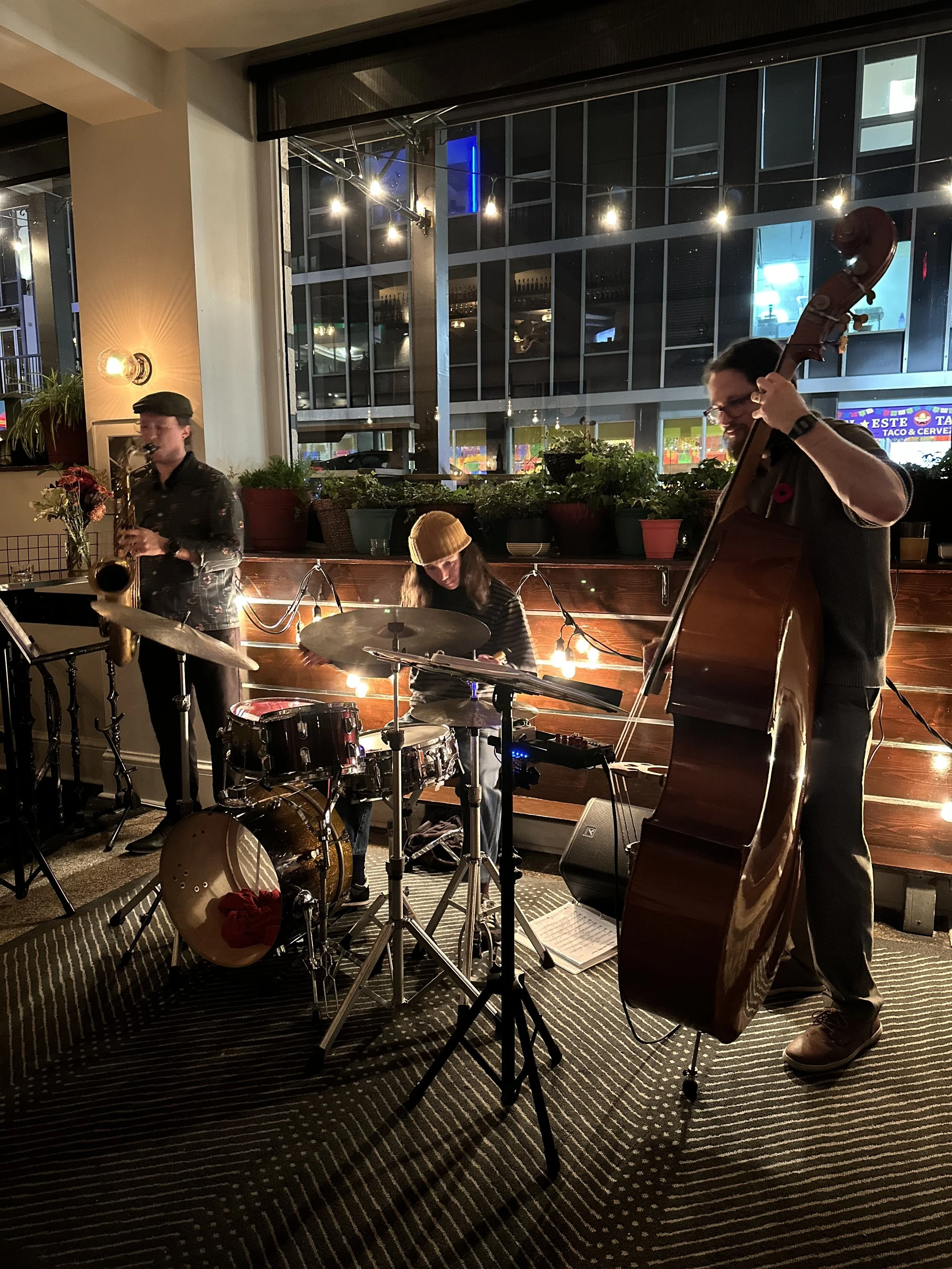 Live Jazz With The Matt MacLennan Trio!