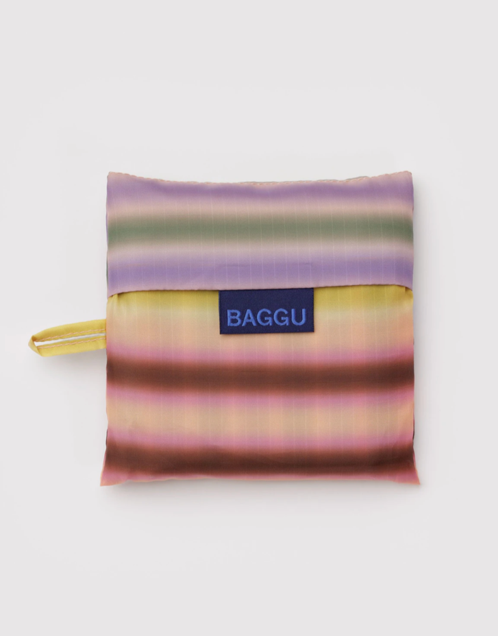 Standard-Baggu-Gradient-Stripe-Multi-Baggu-1