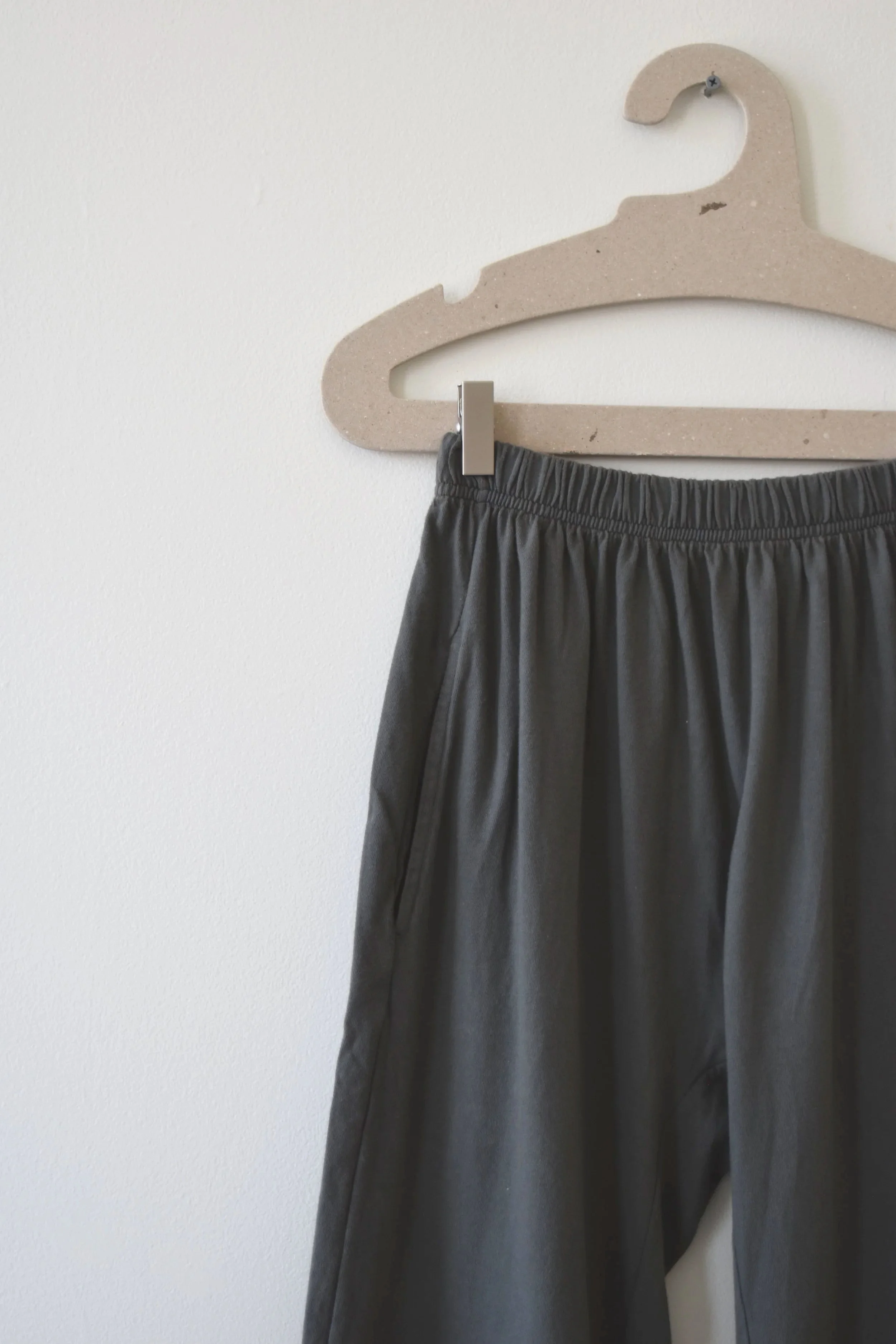 Easy-Pant-Stone-Wol-Hide-1