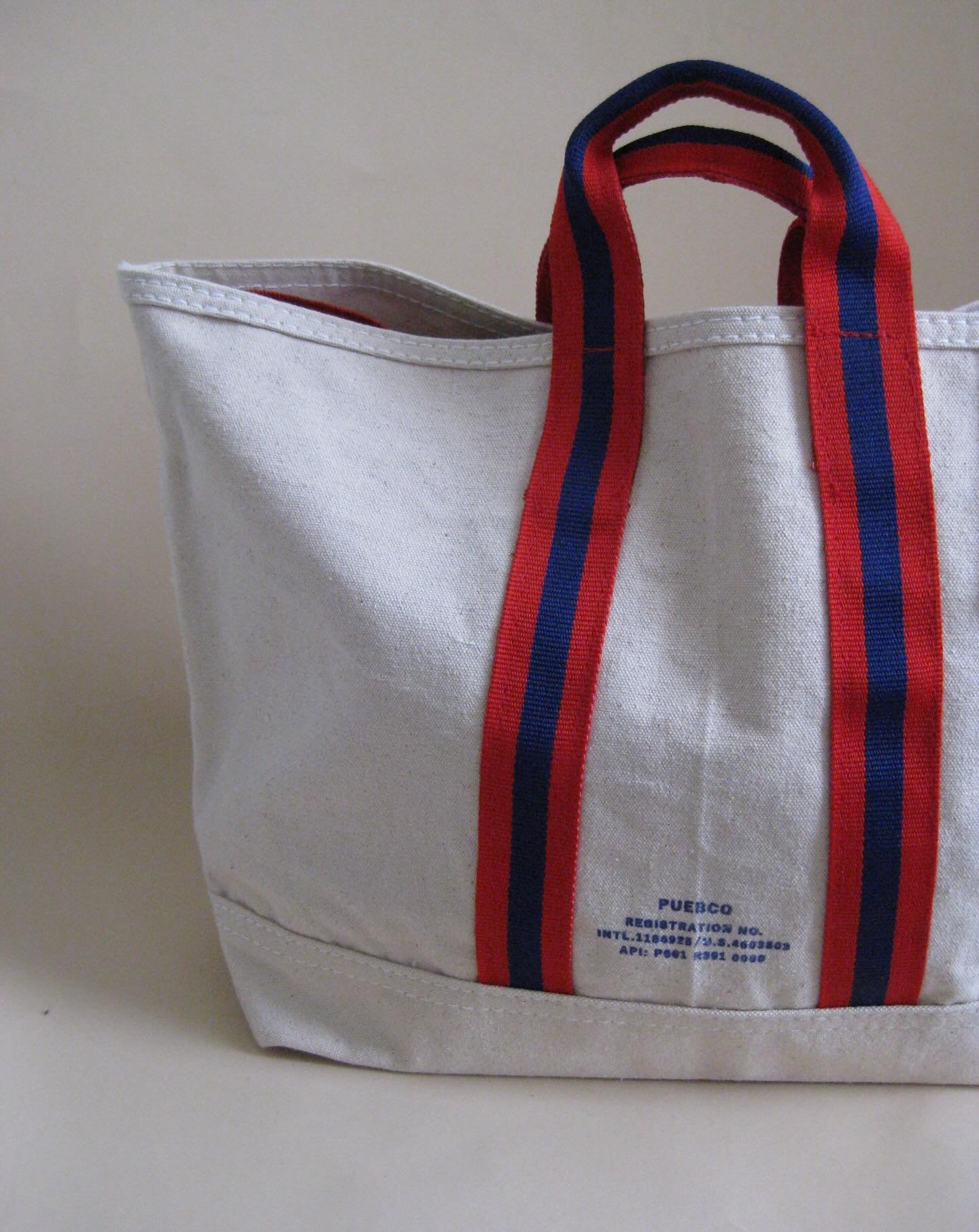 happy valentines day 💌 here til 4!