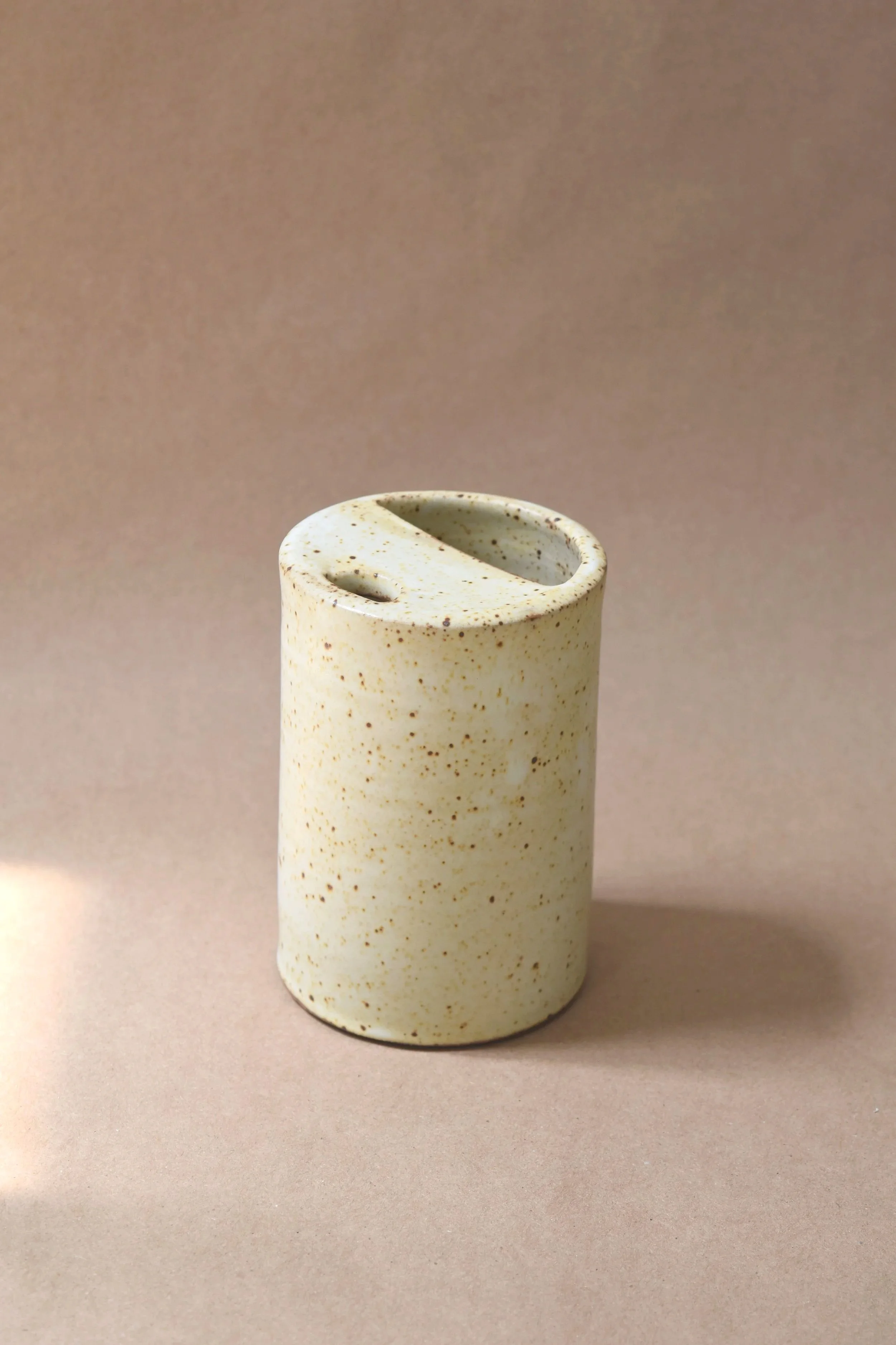 Tall-Travel-Tumbler-Yellow-Speckle-Kid-Gloves-Clay-2