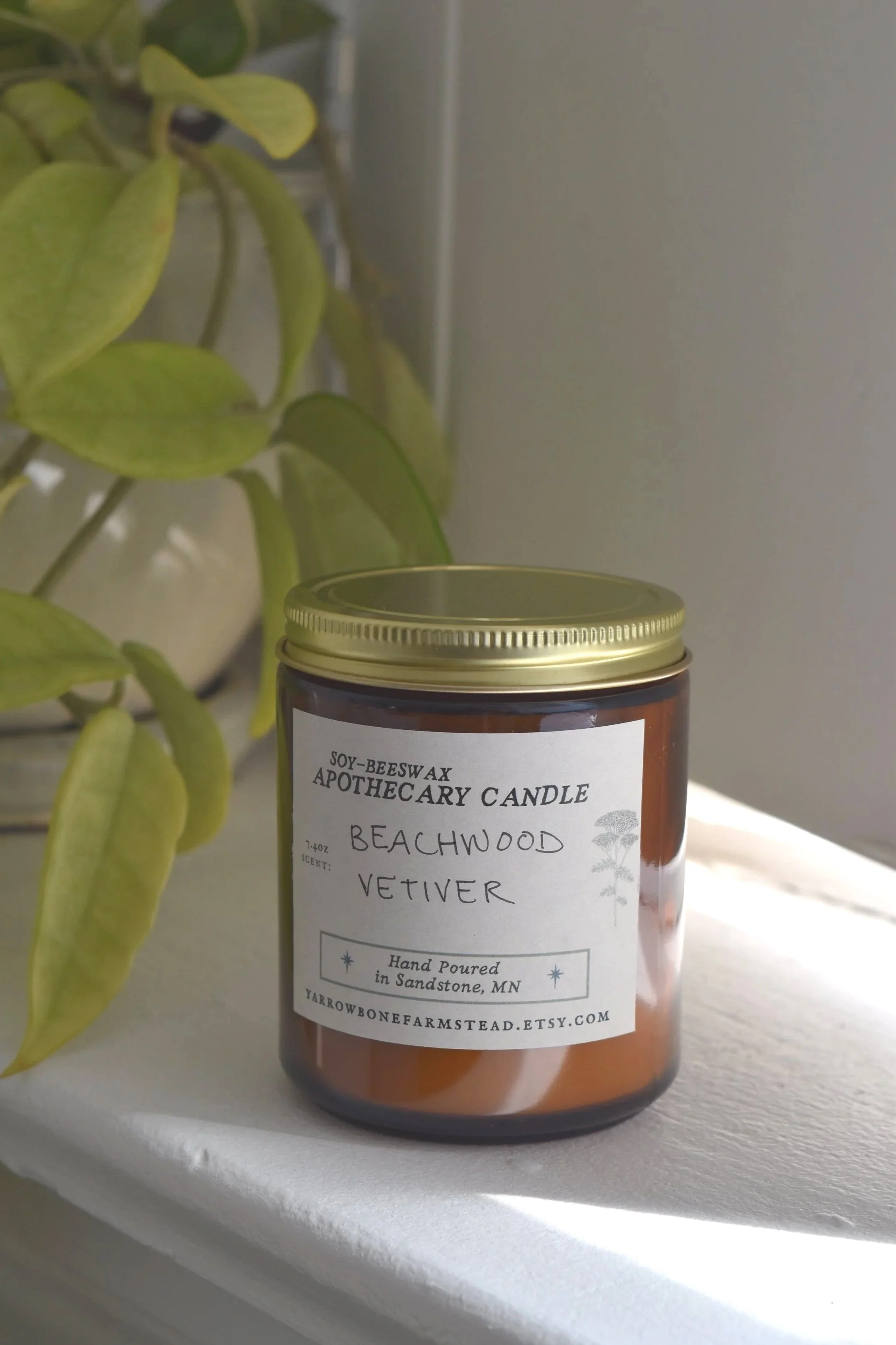 Beachwood-Vetiver-Candle-9oz.-Yarrow-Bone-Farmstead-1